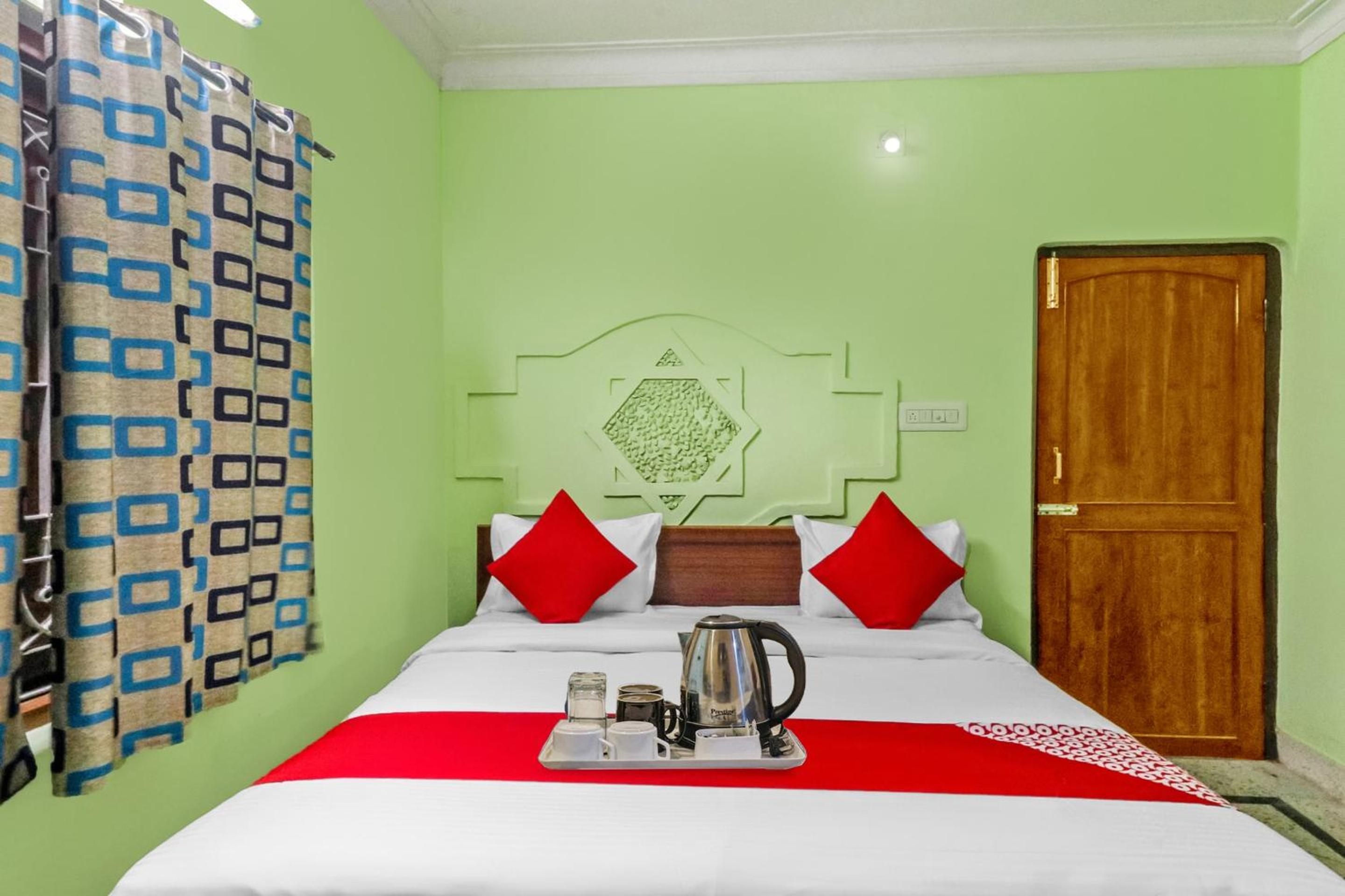 Classic Triple Room - Photo 6