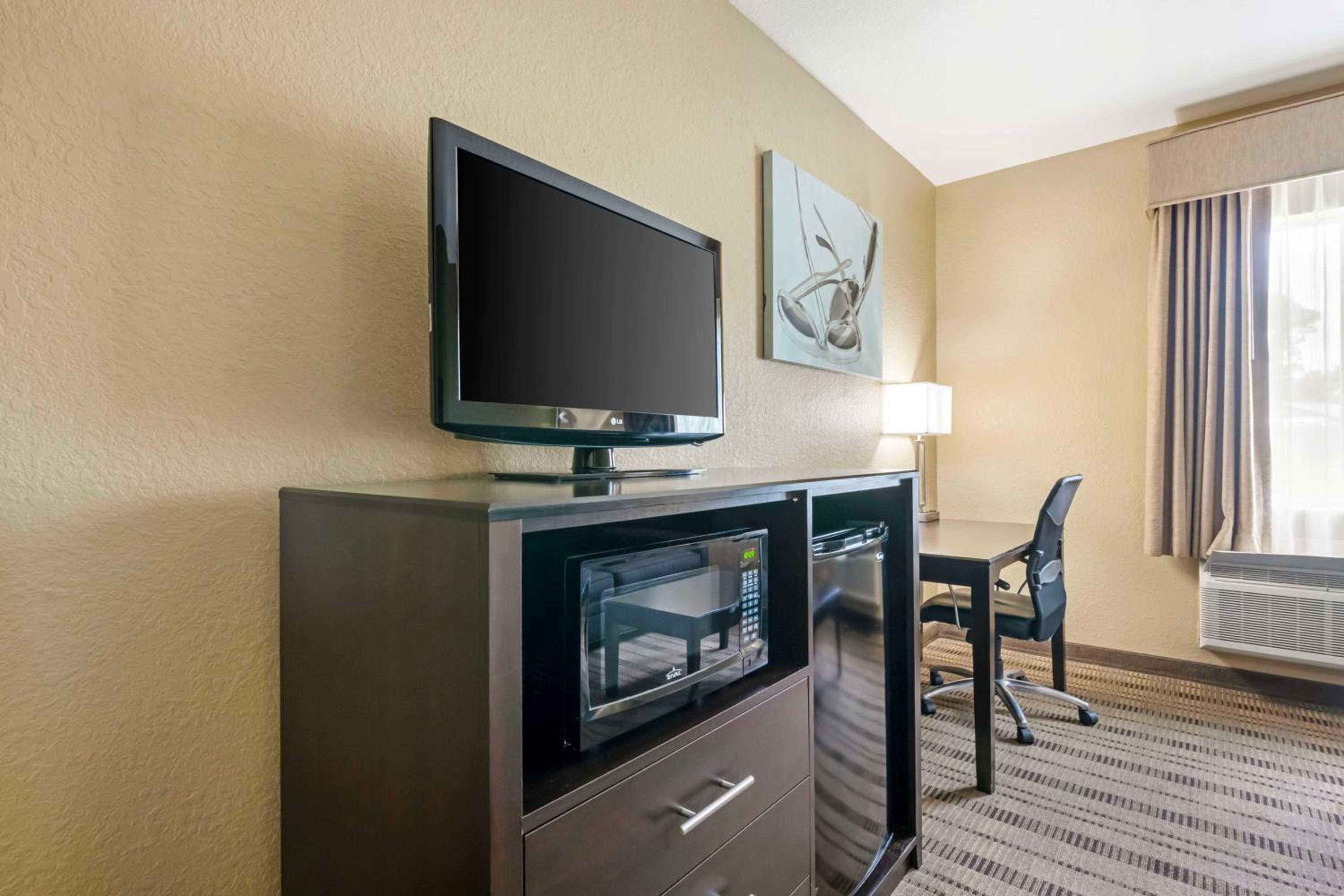 King Room with Whirlpool - Non-Smoking