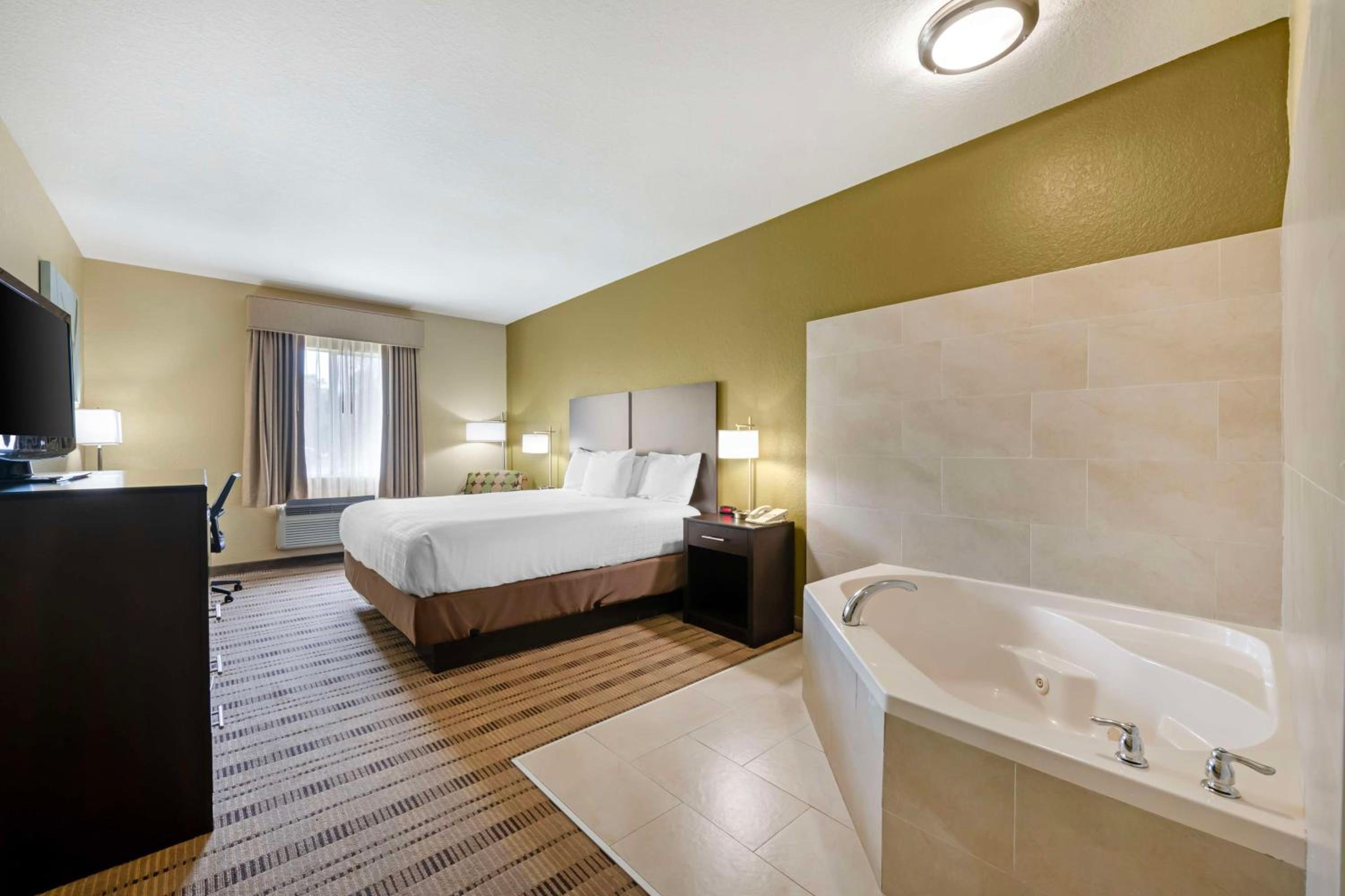 King Room with Whirlpool - Non-Smoking