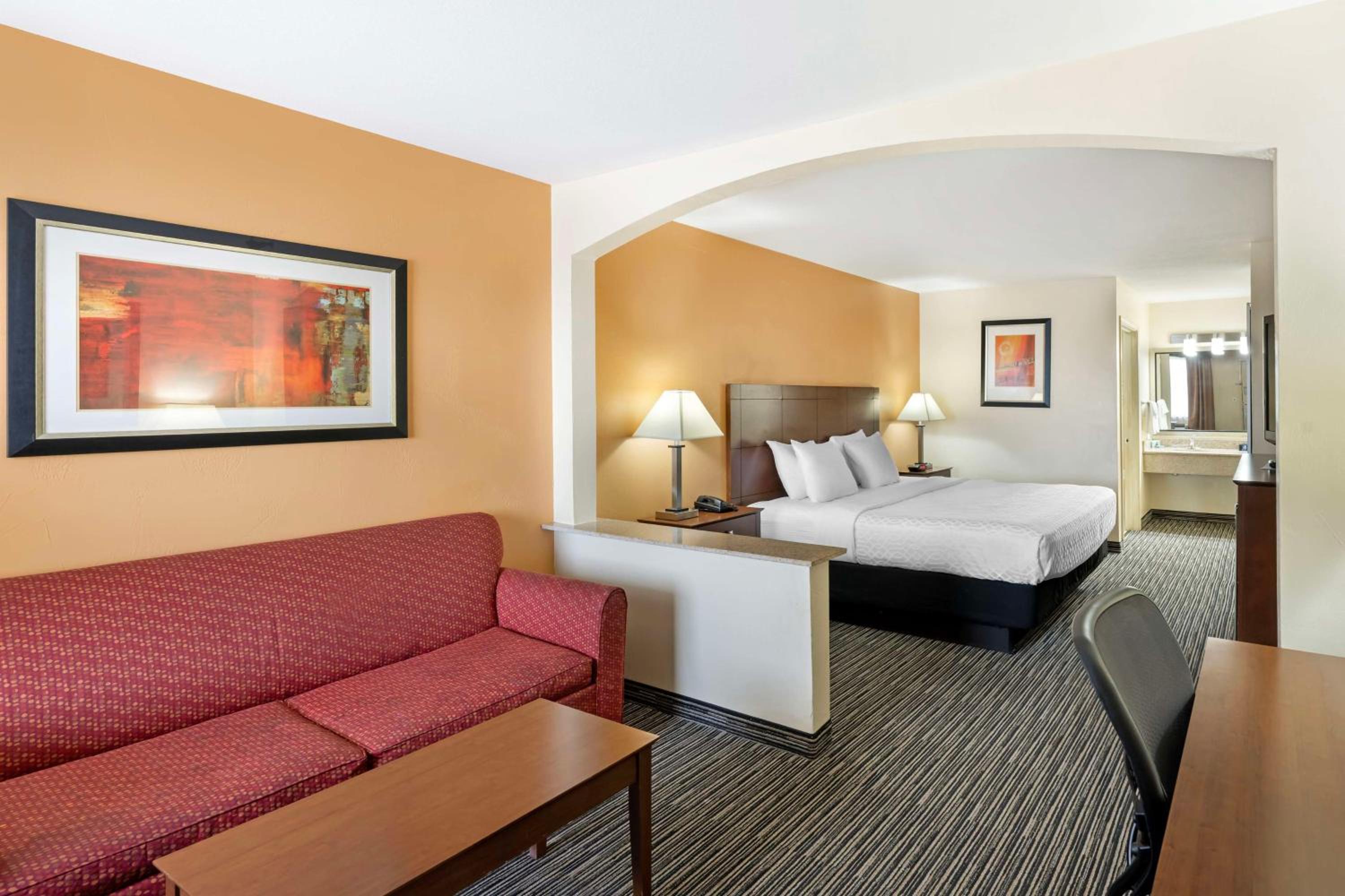 King Suite photo 1