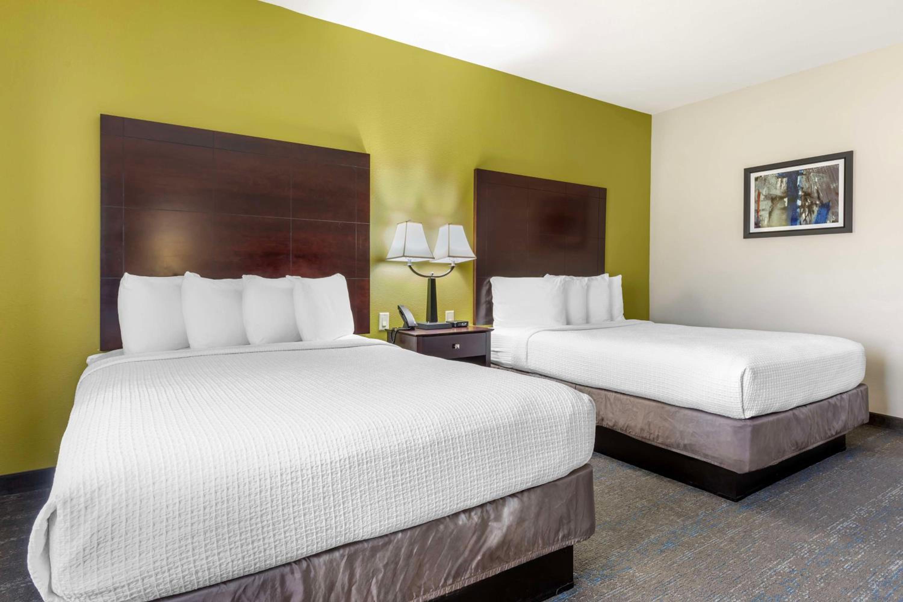 Queen Room with Two Queen Beds - Mobility Accessible/Non-Smoking - Photo 1