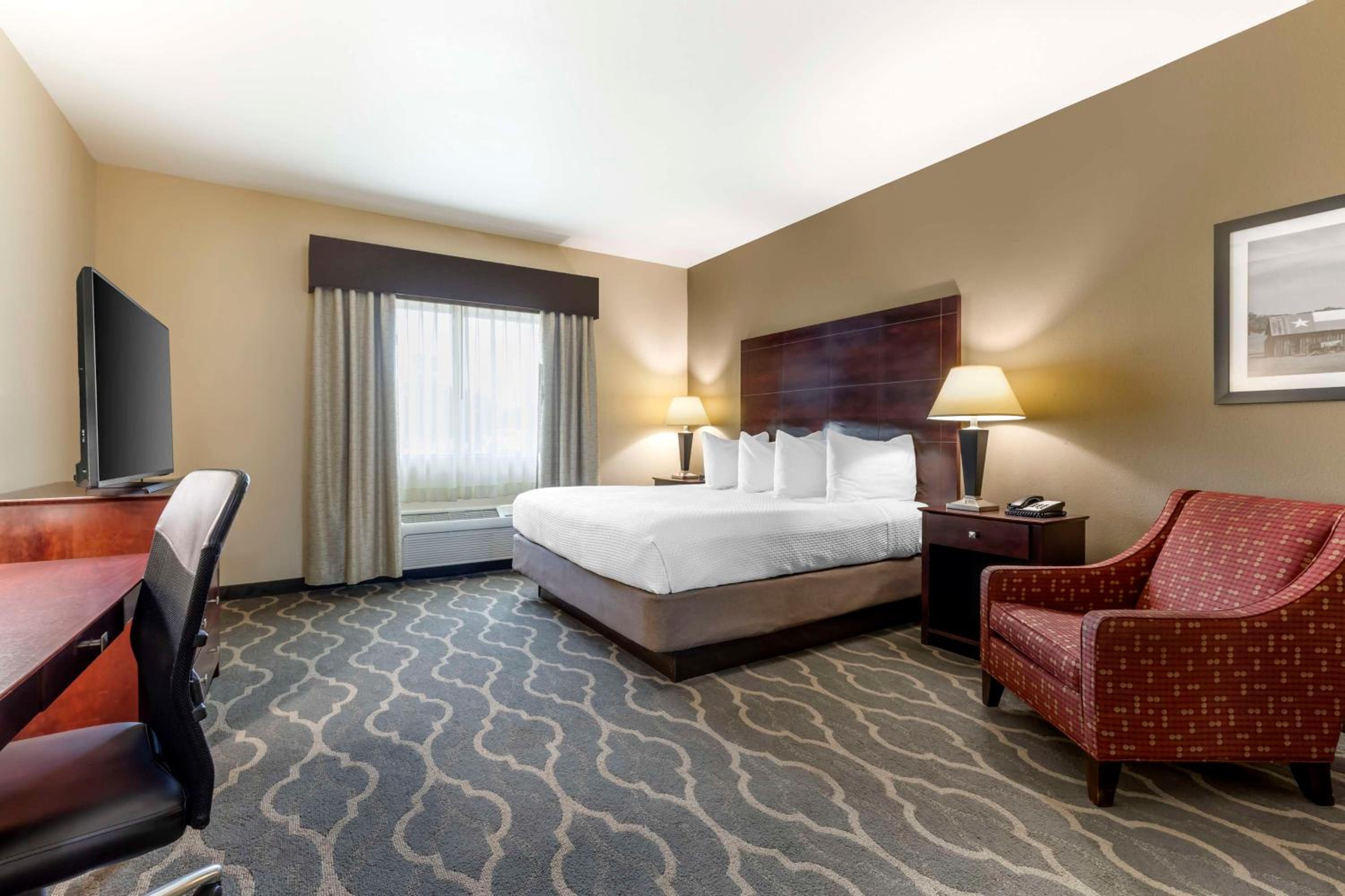 King Room - Non-Smoking - Photo 1