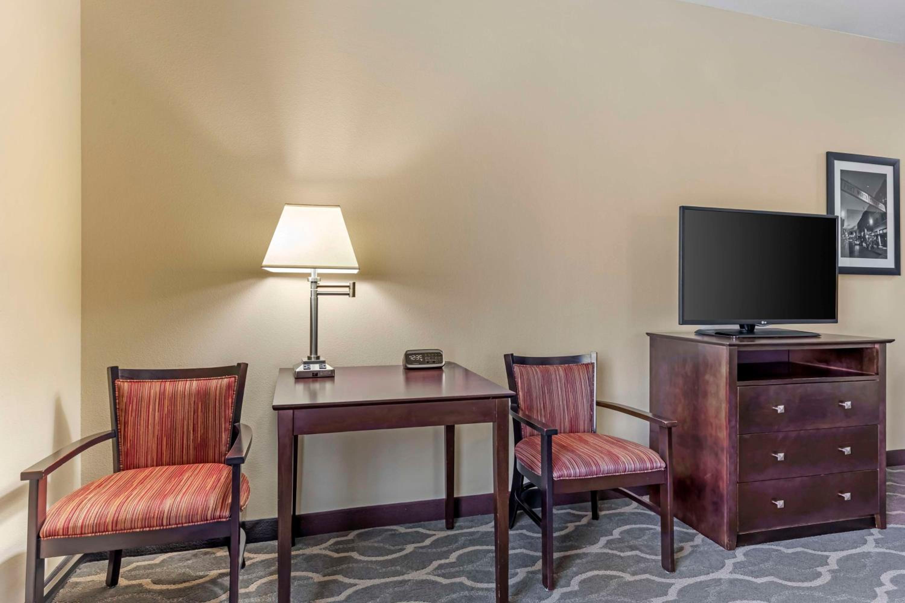 Queen Room with Two Queen Beds and Roll-In Shower - Disability Access/Non-Smoking - Photo 1