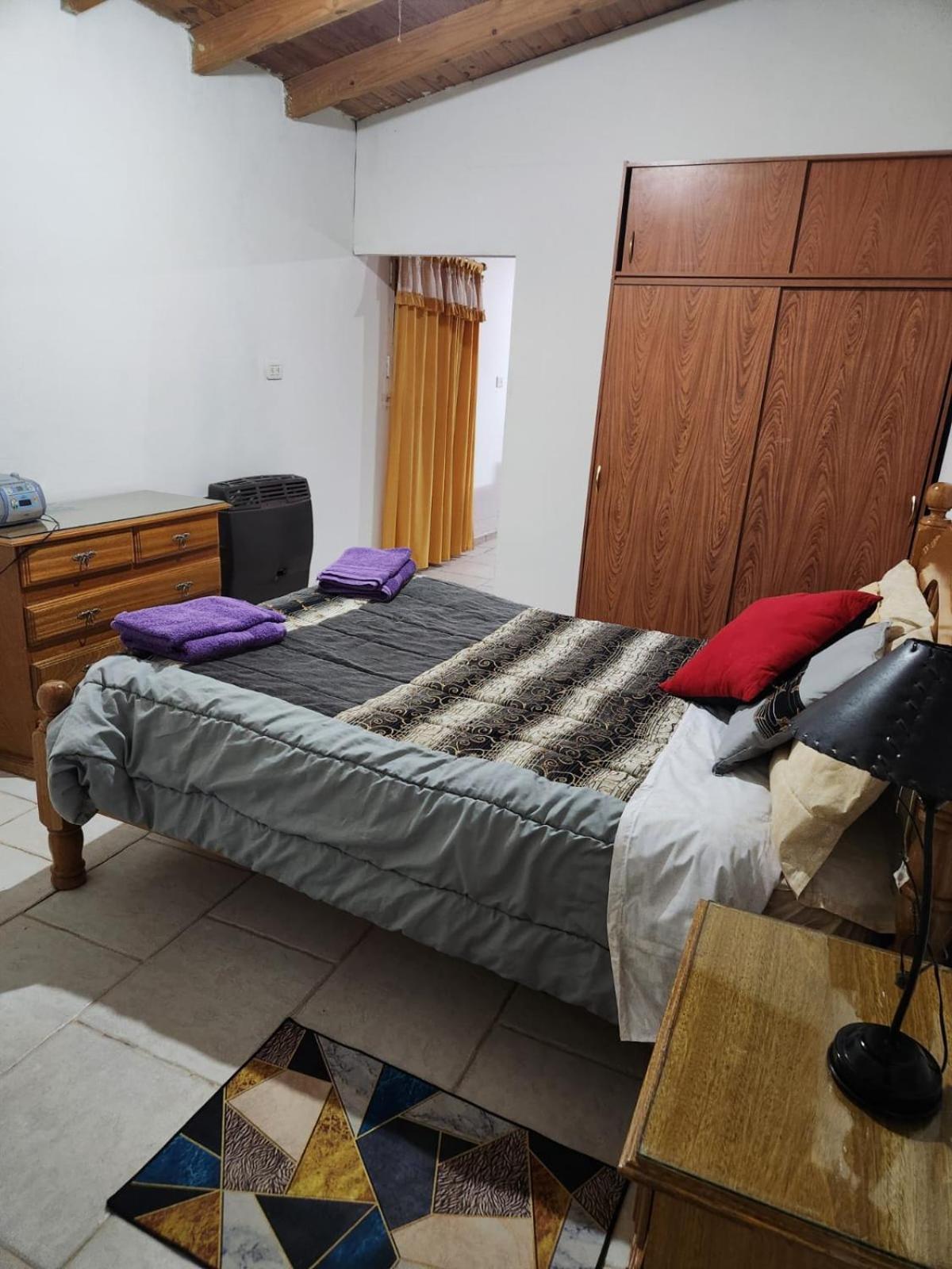 One-Bedroom Apartment photo 2
