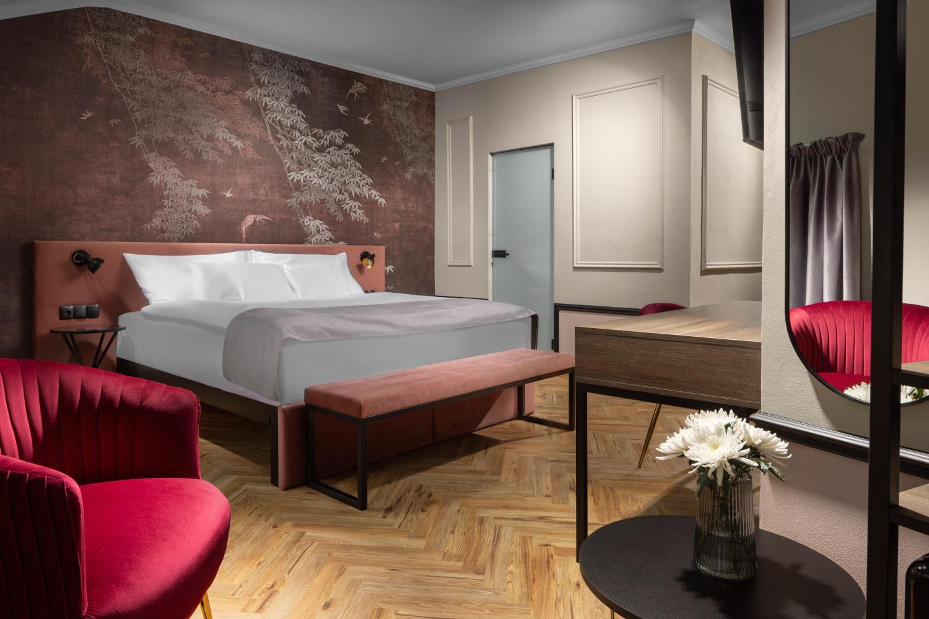 Deluxe King Room