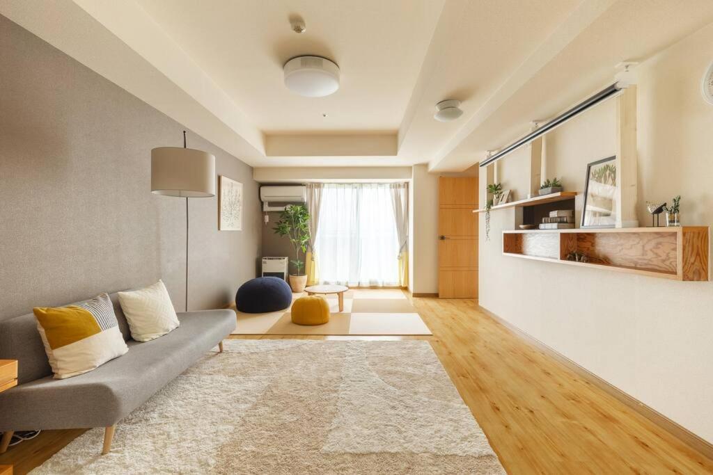 Two-Bedroom Apartment with Balcony photo 3