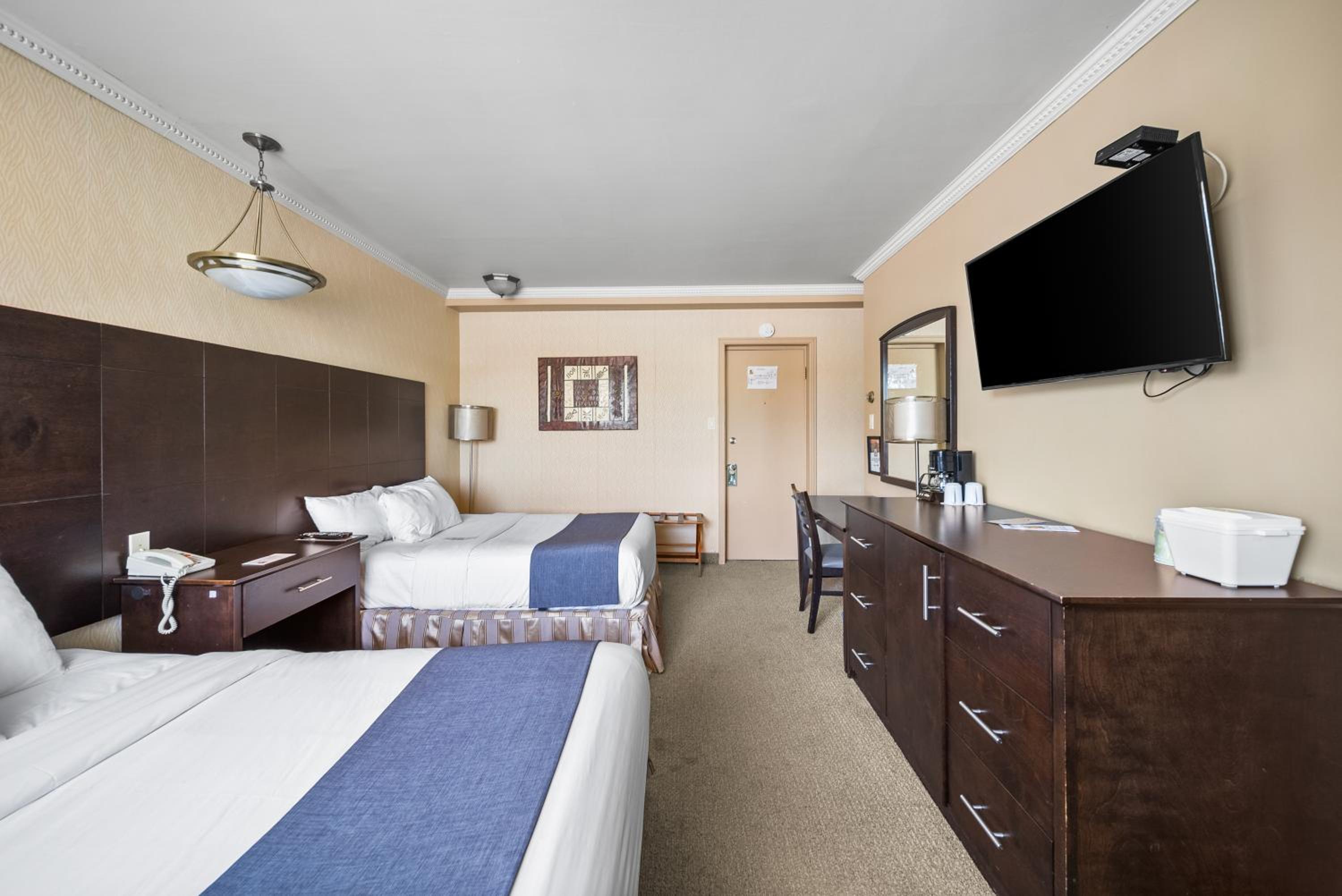 Standard Double Room photo 2
