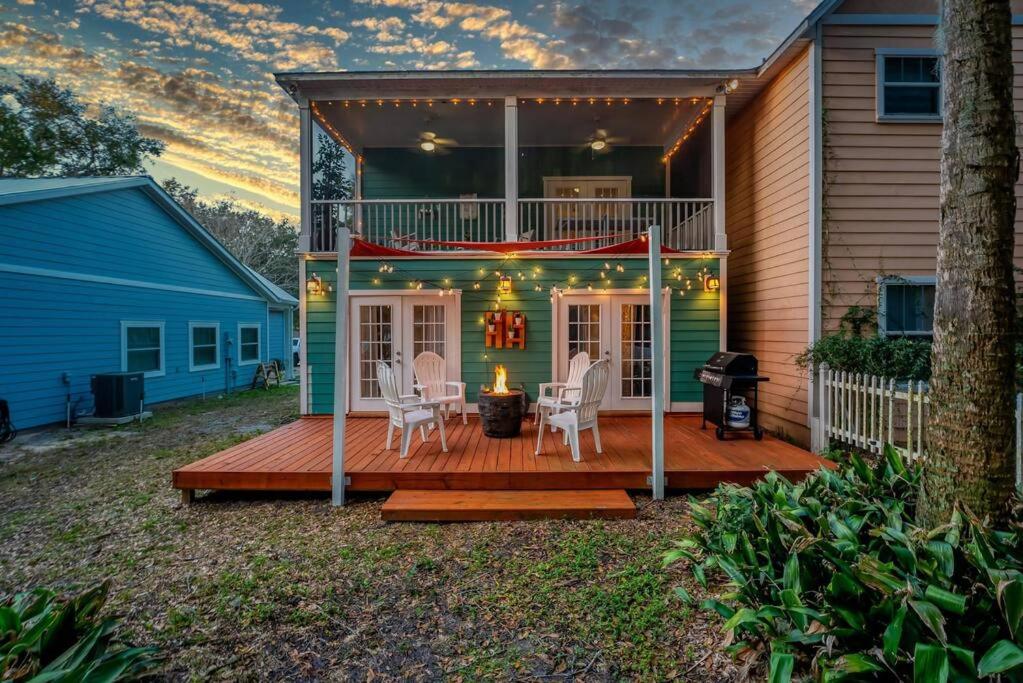 Three-Bedroom House photo 3