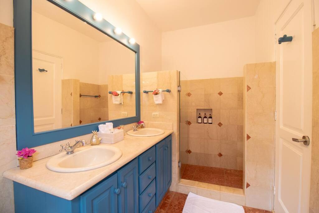 Villa photo 3