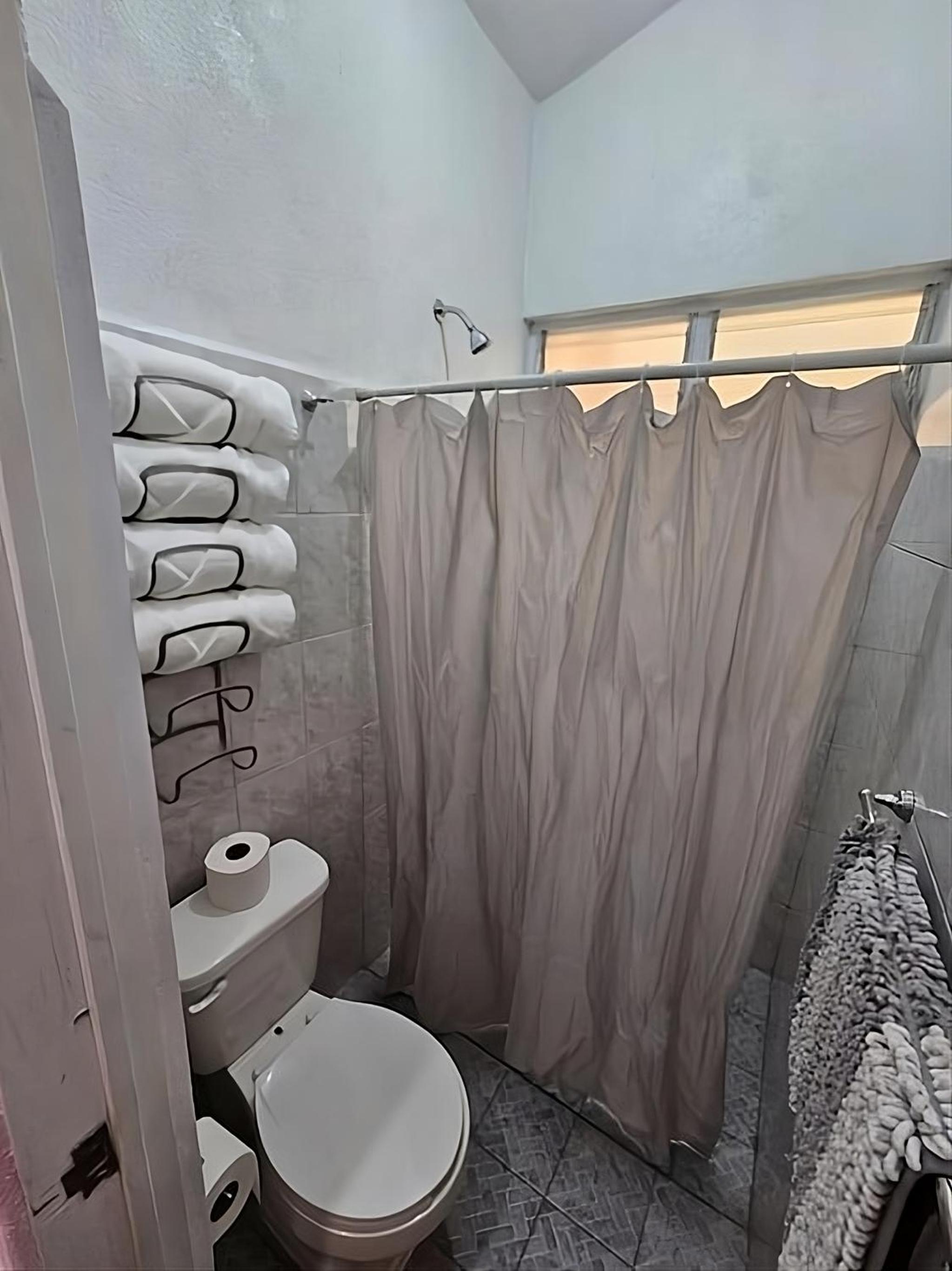 Two-Bedroom House photo 2