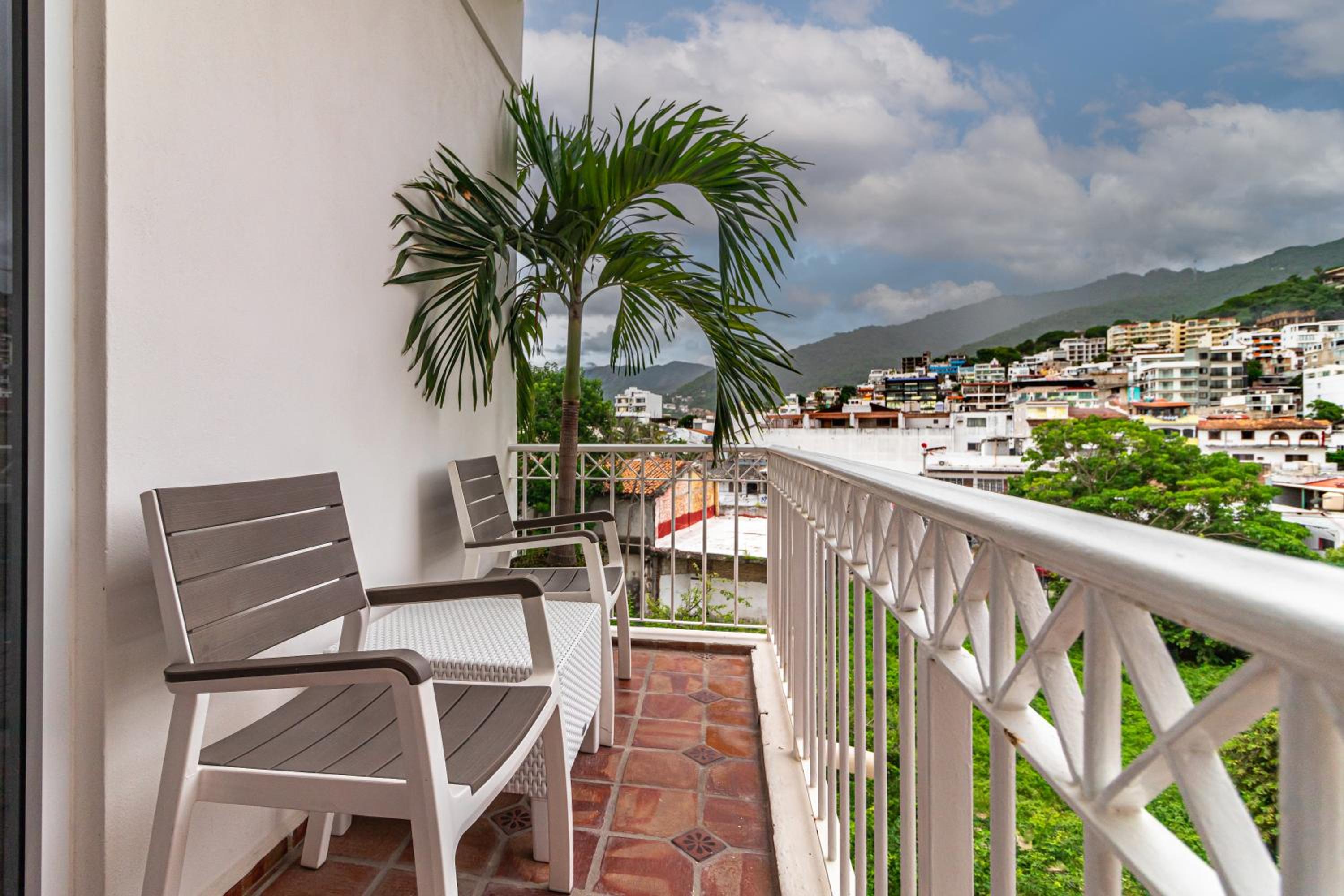 King Suite with Town & Mountain View - Photo 9