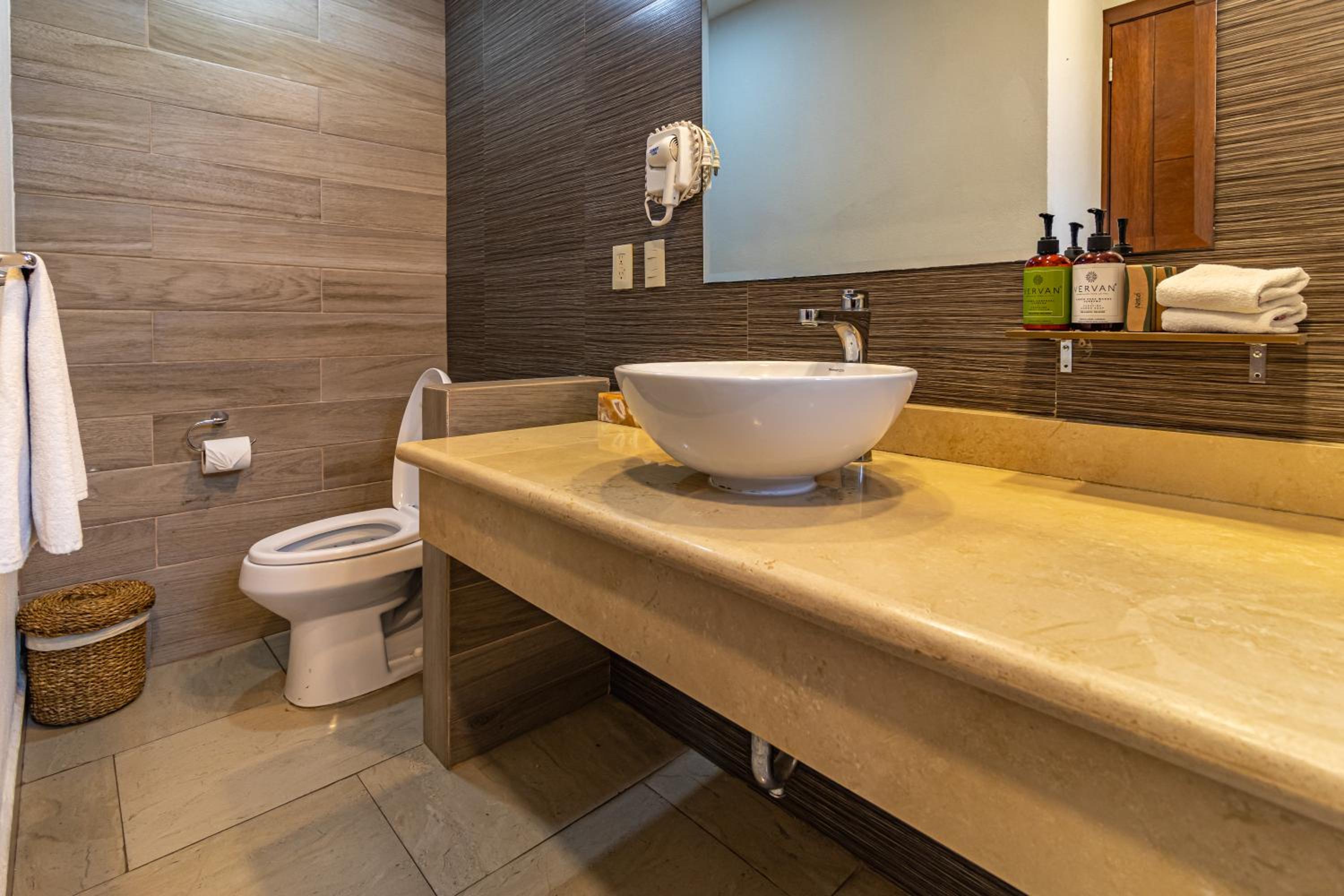 King Suite with Town & Mountain View - Photo 3