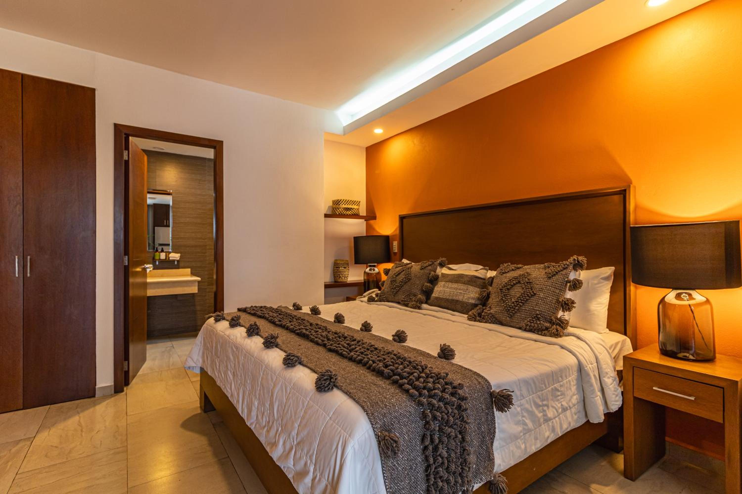 King Suite with Town & Mountain View - Photo 1