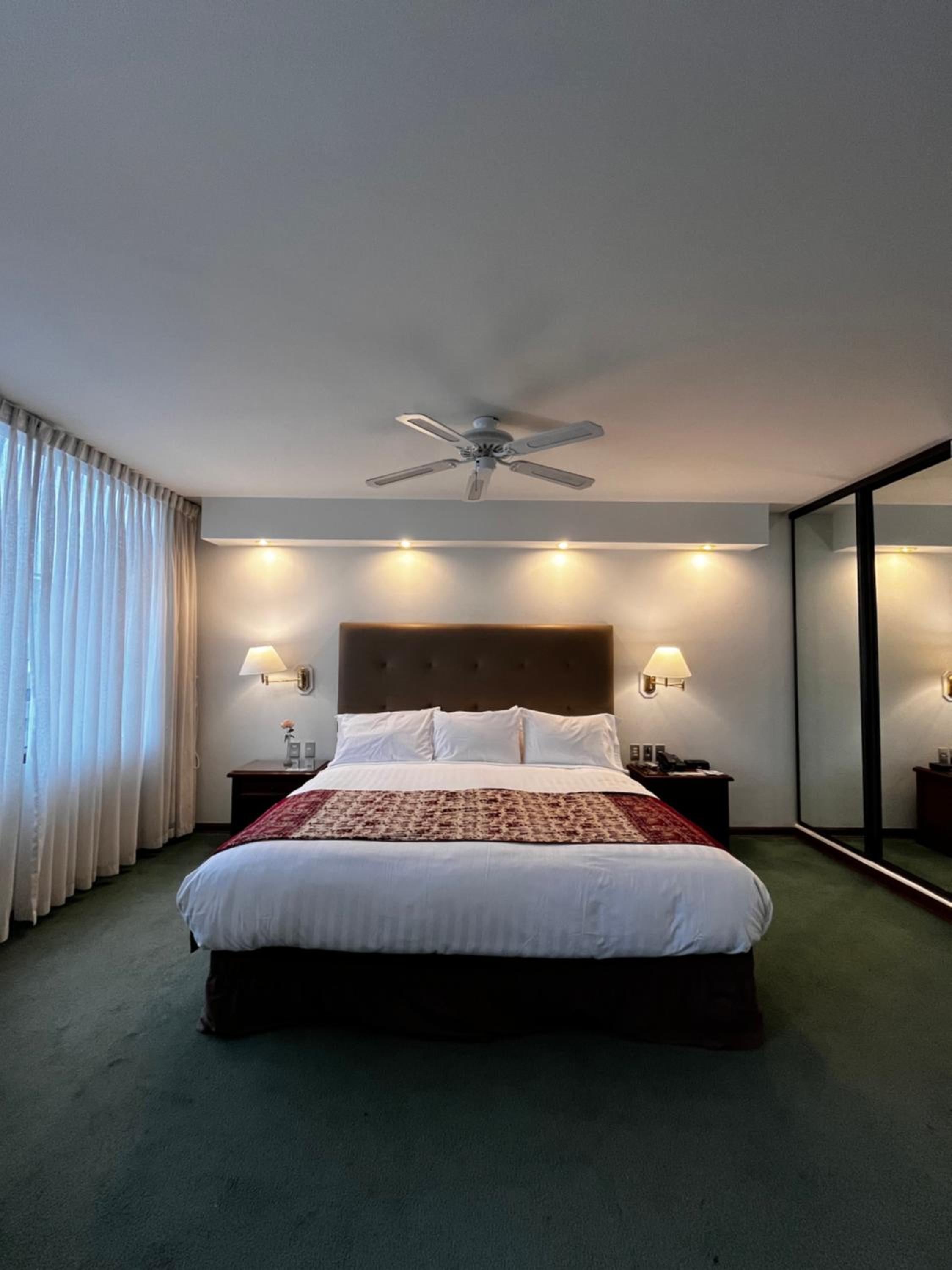 Deluxe Suite photo 3