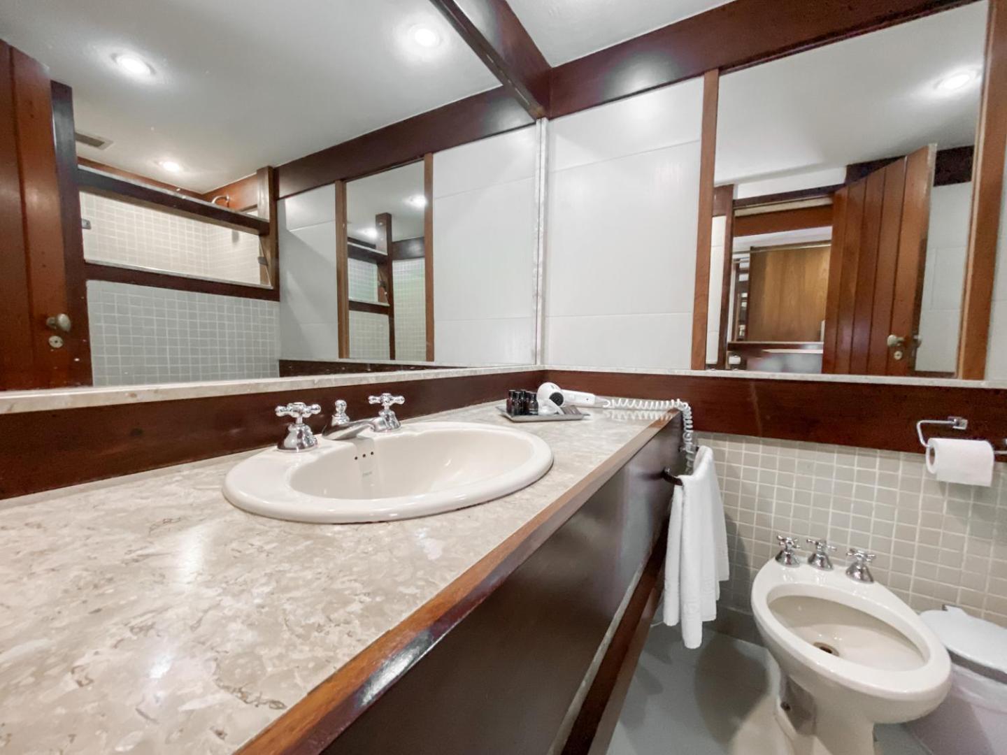 Suite with Garden View - Photo 4
