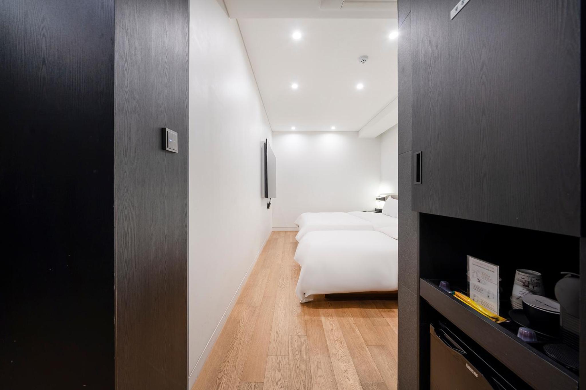 Deluxe Twin Room - Photo 7