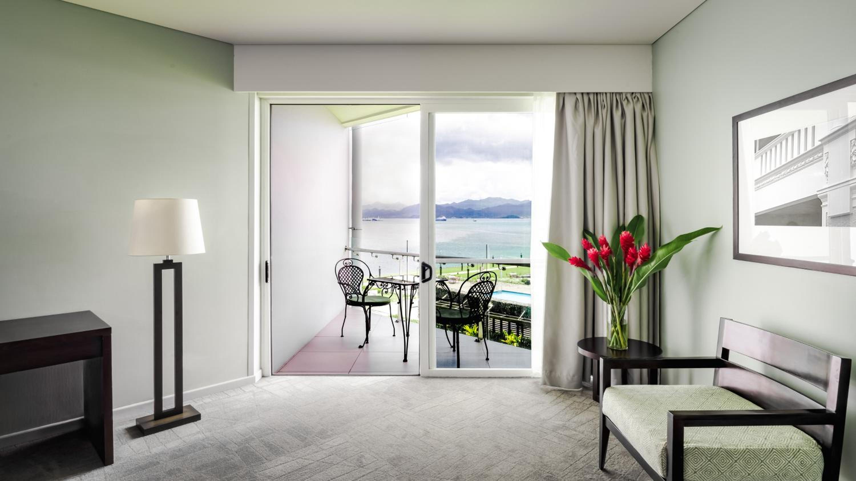 Premium King Room