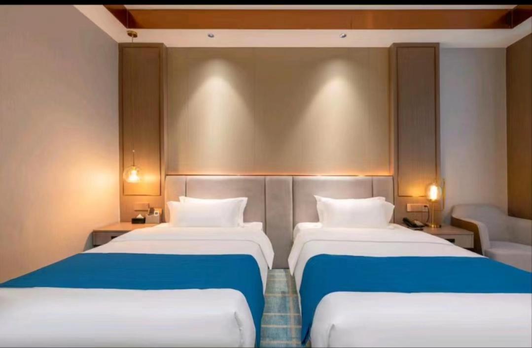 Deluxe Twin Room photo 3