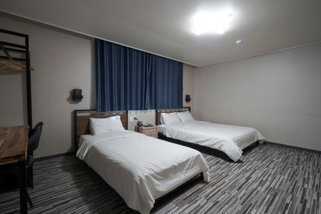 Double or Twin Room photo 2