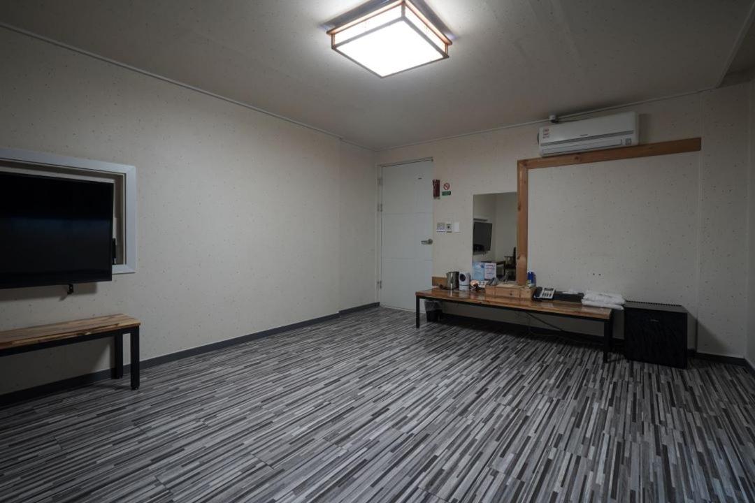 Korean-Style Double Room photo 2