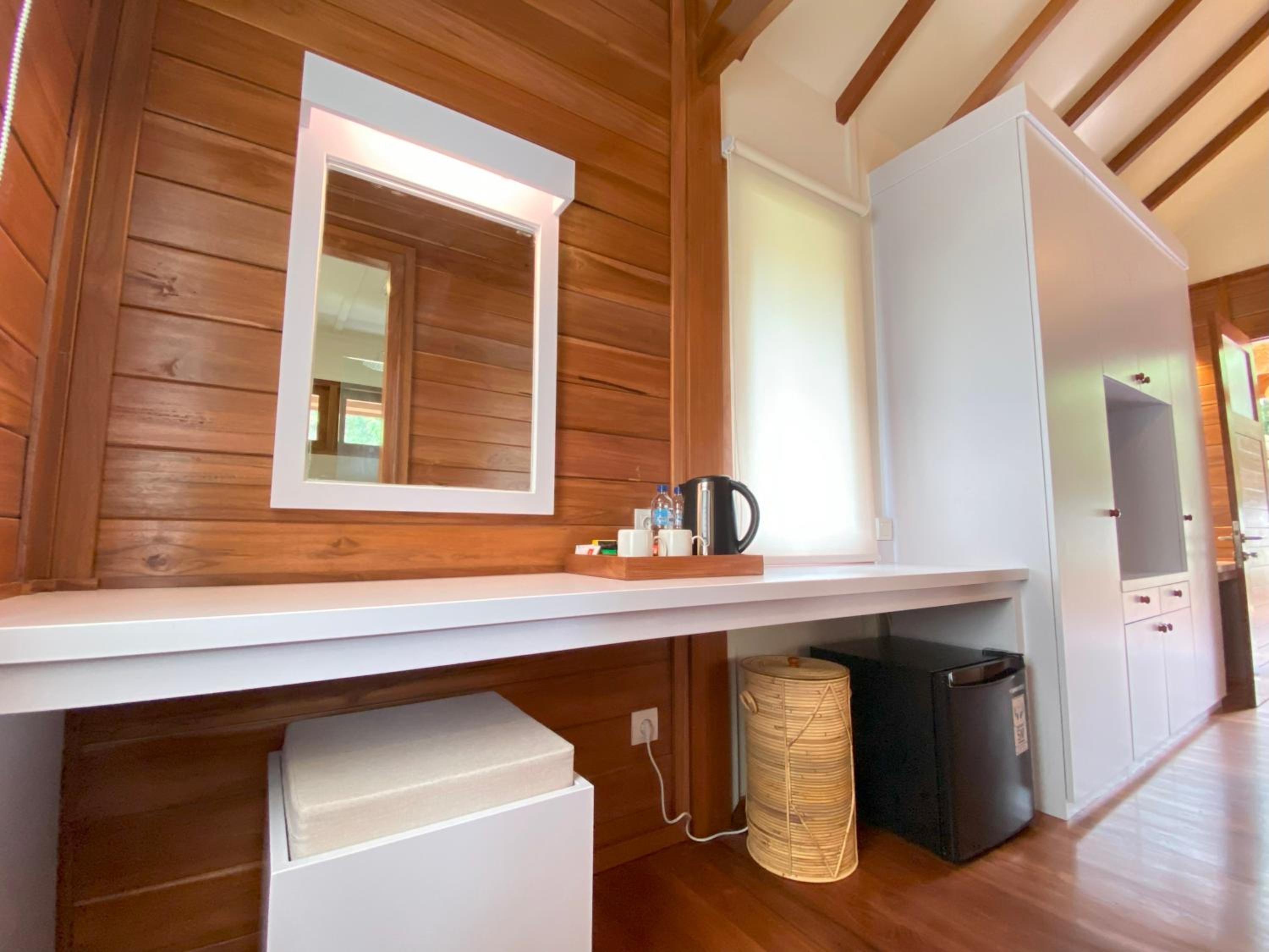 One-Bedroom Bungalow - Photo 13