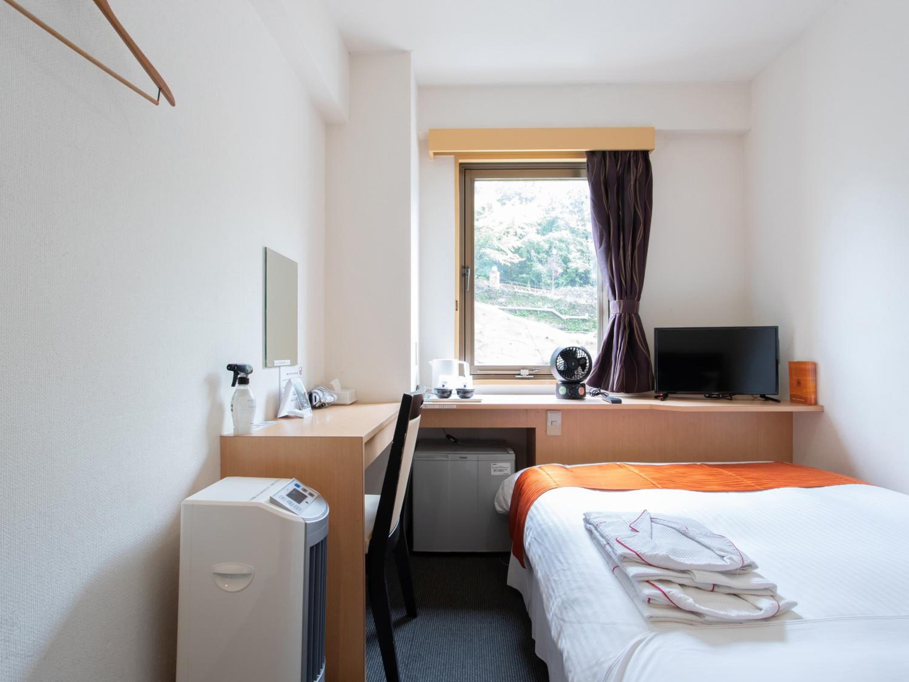 Double Room with Small Double Bed - Smoking