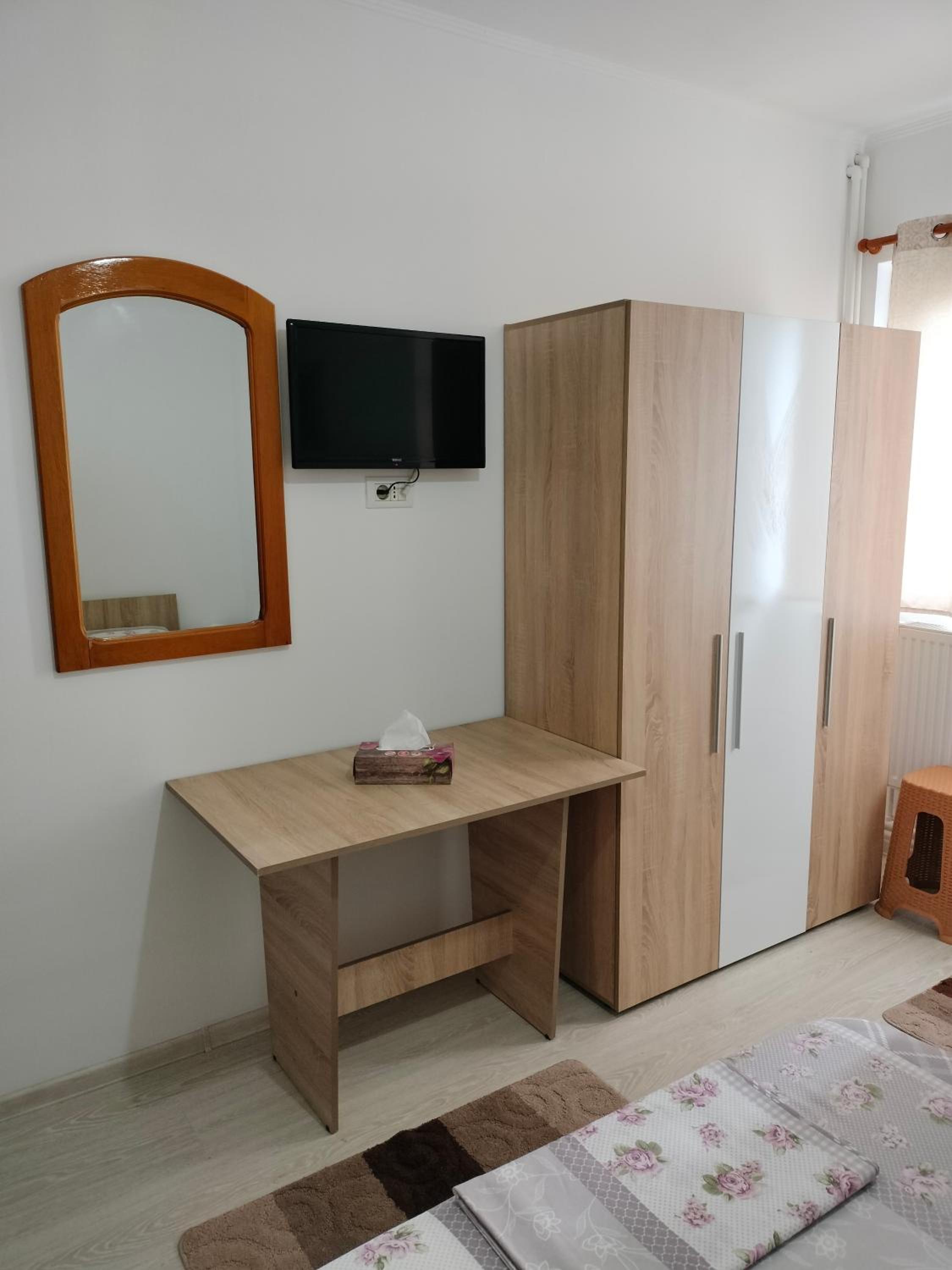Single Room with Bathroom photo 1