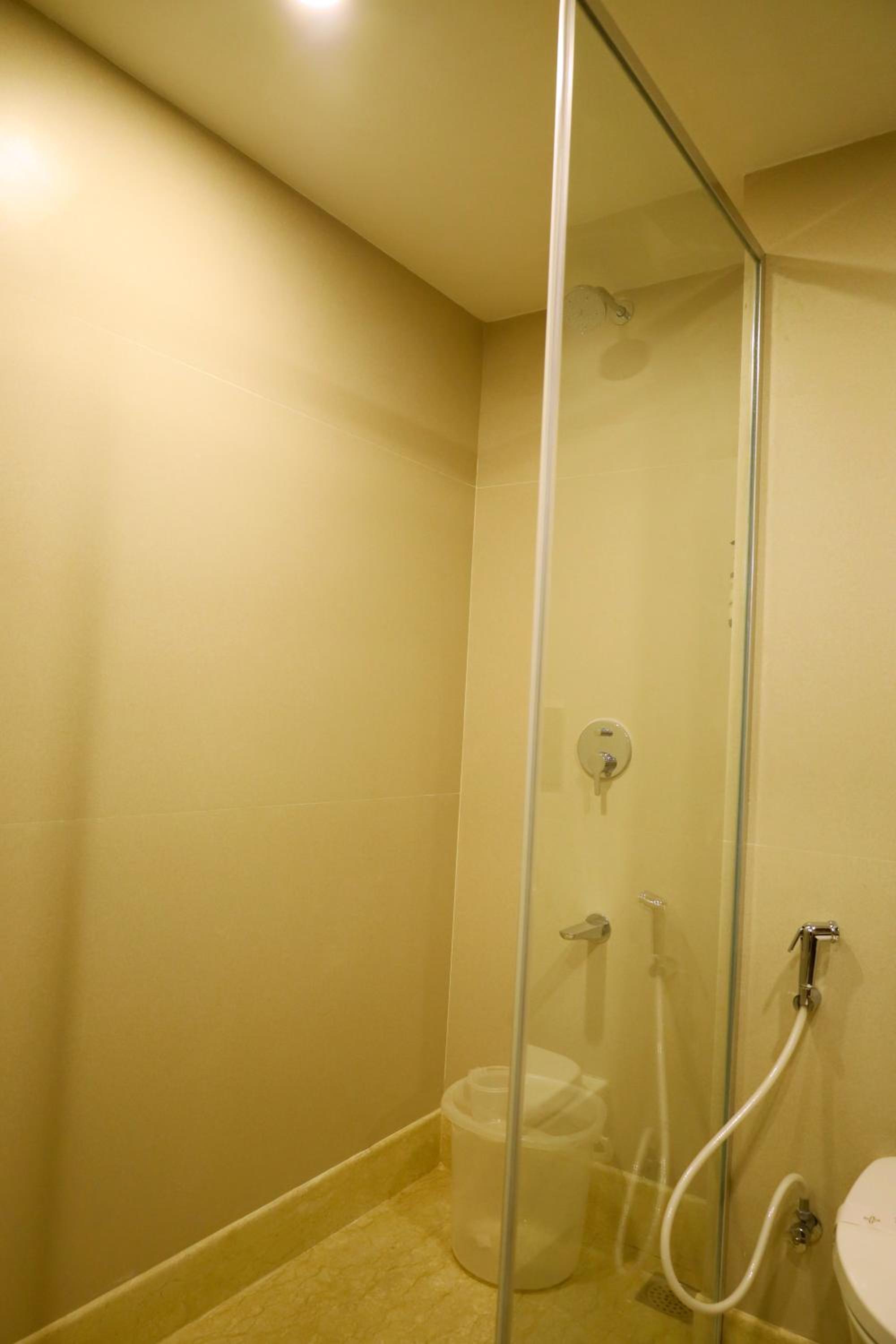 Suite - Photo 9