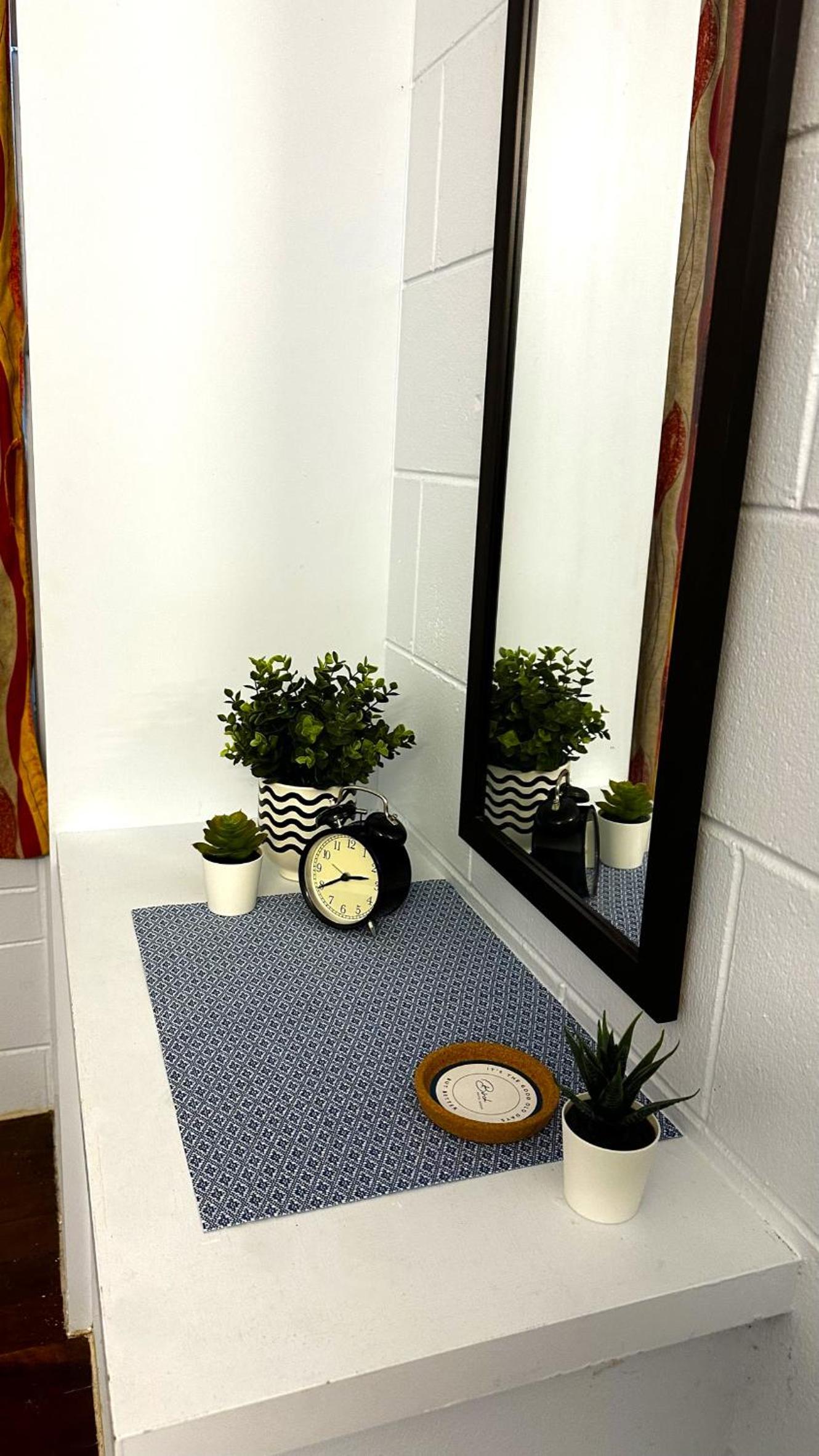 Double Room with Shared Bathroom photo 2