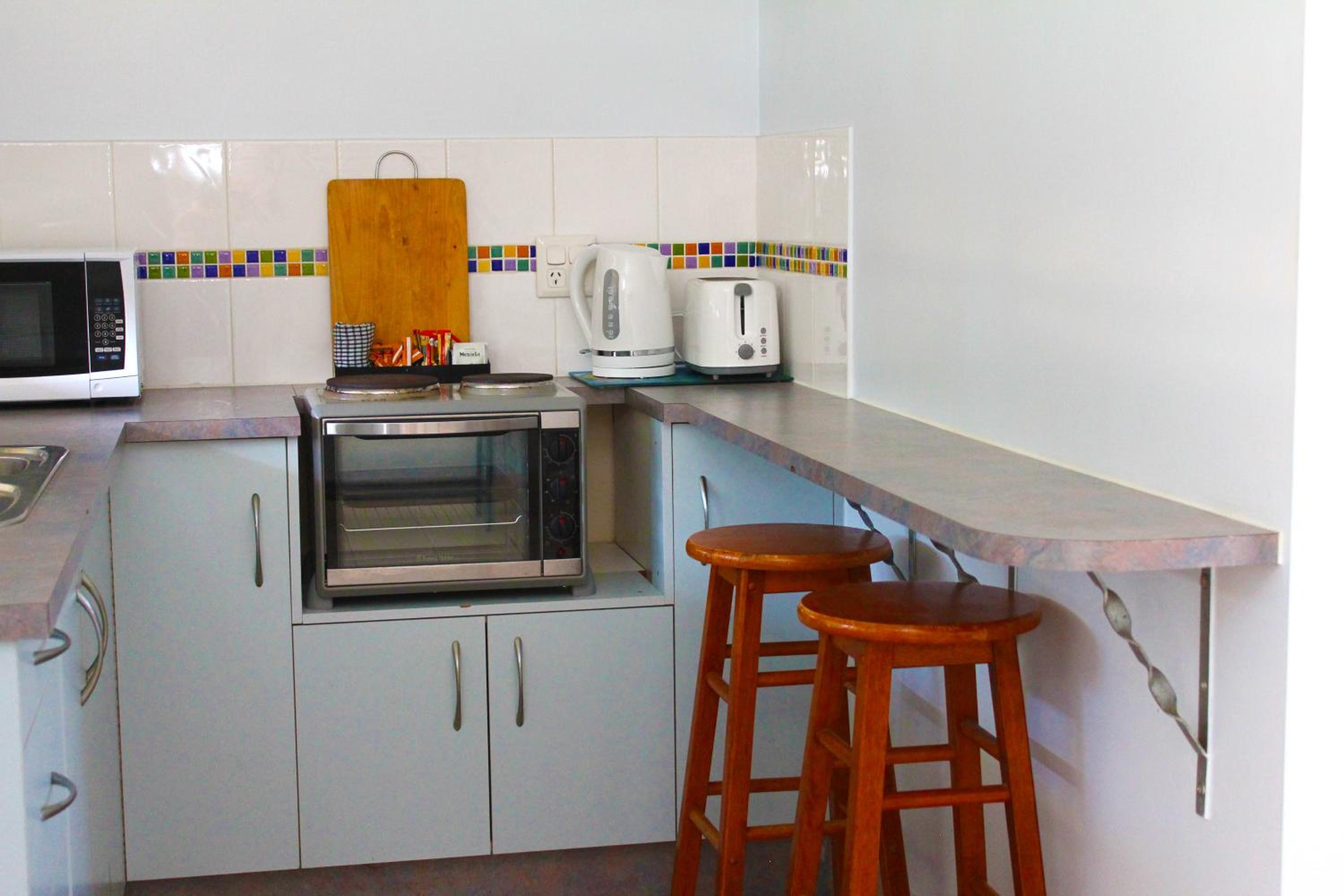 Twin Room - Disability Access - Photo 7