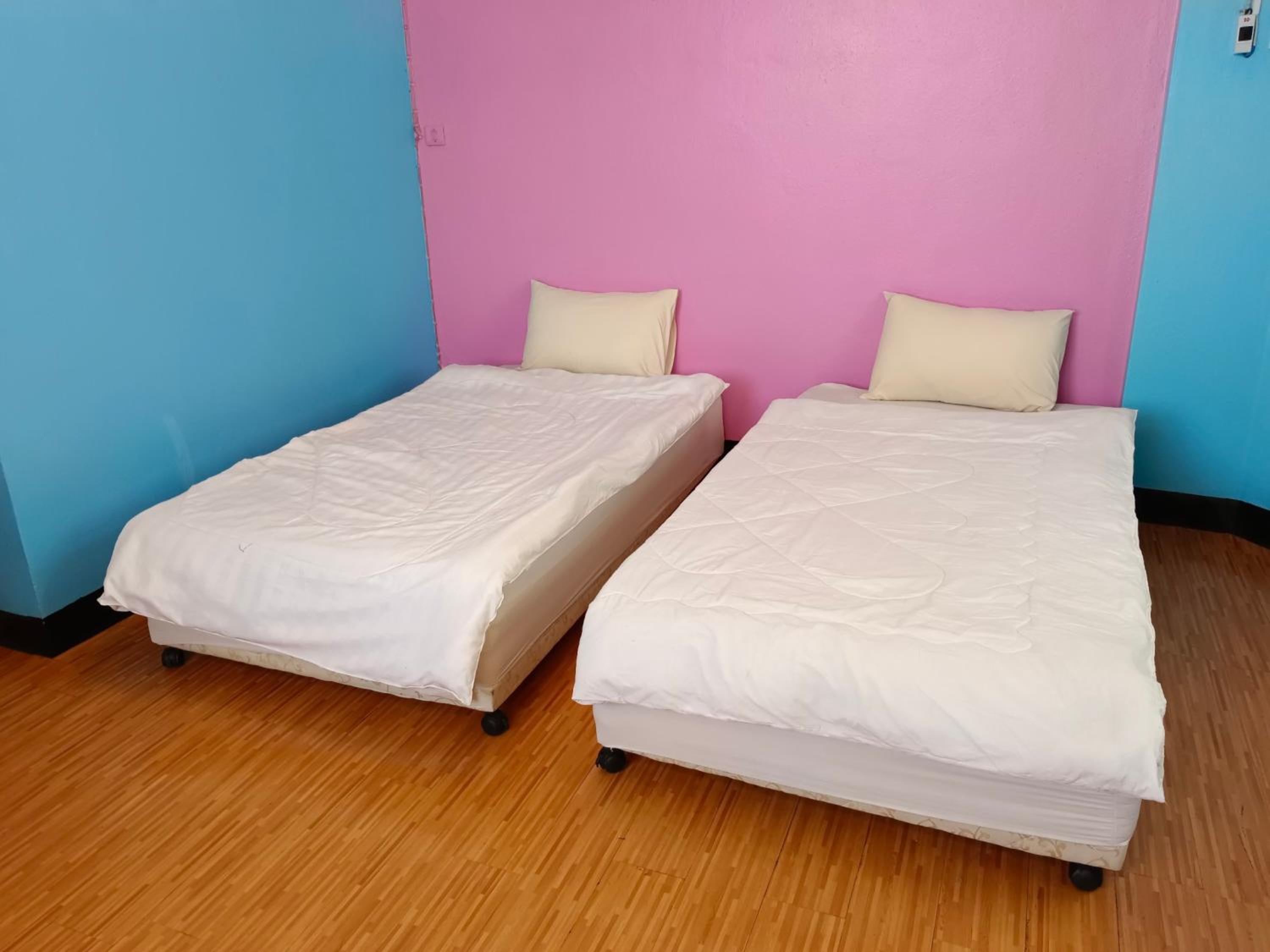 Deluxe Twin Room photo 2