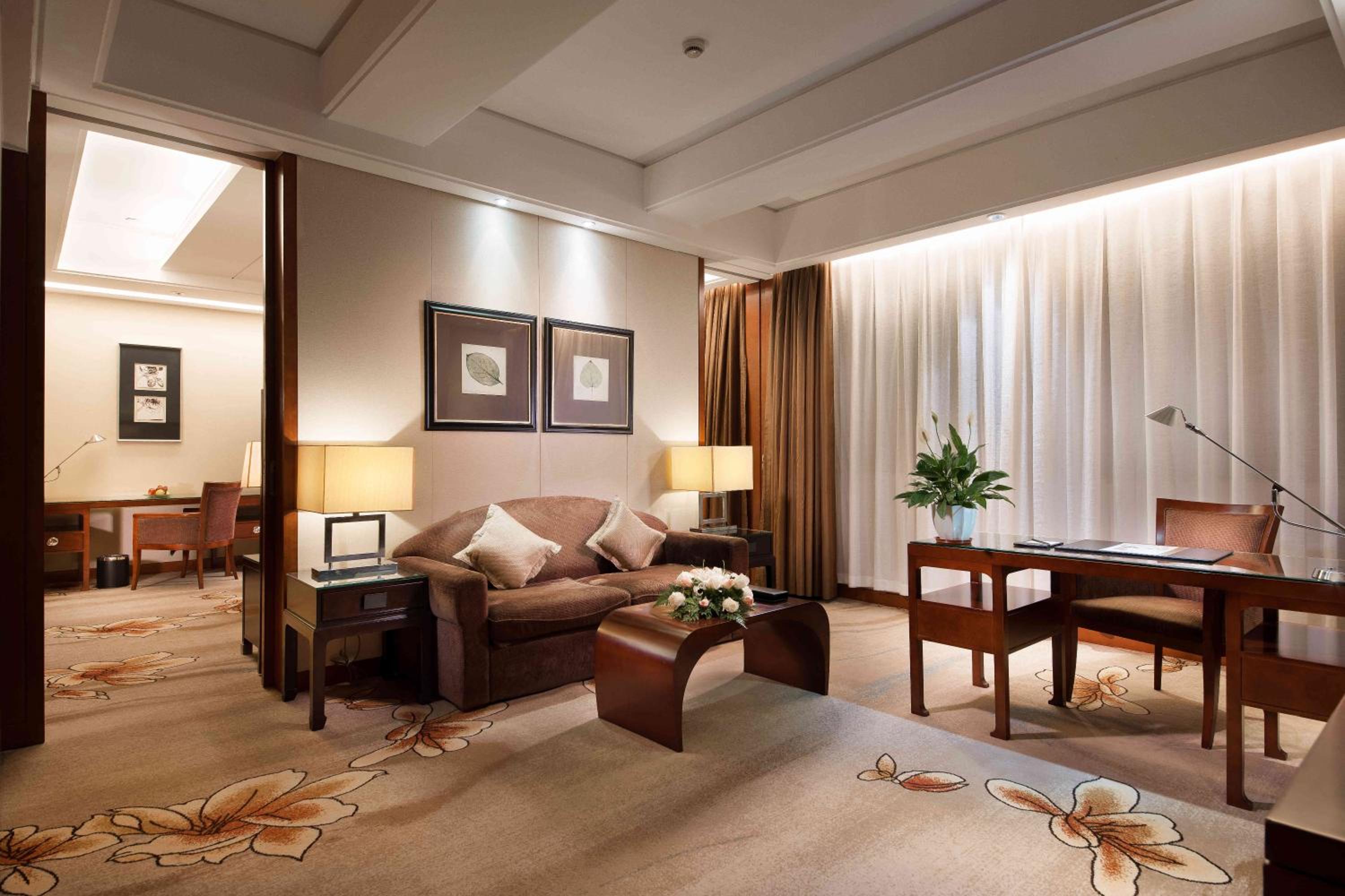 Deluxe Suite photo 1