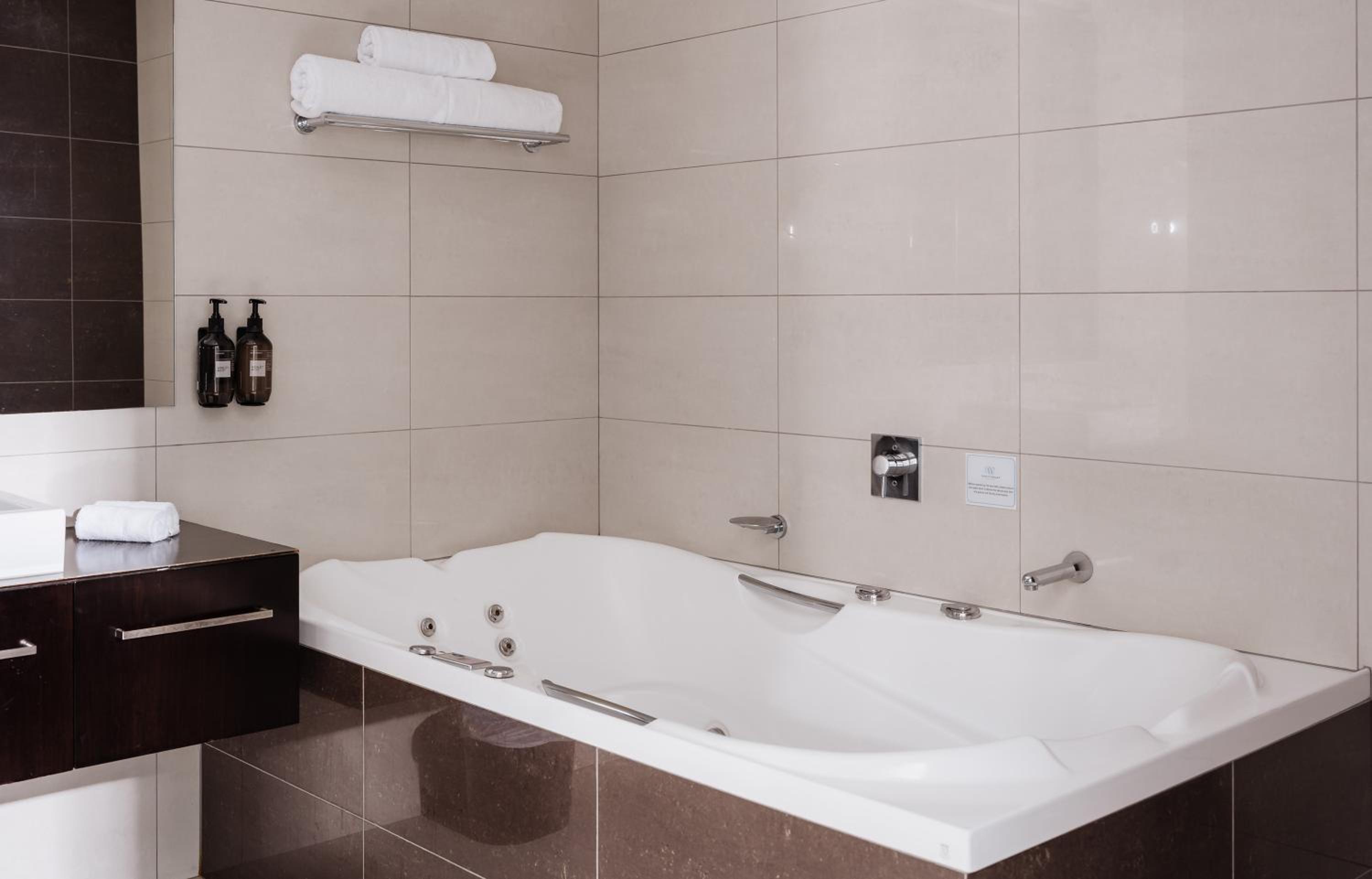 Overwater Spa - Photo 4