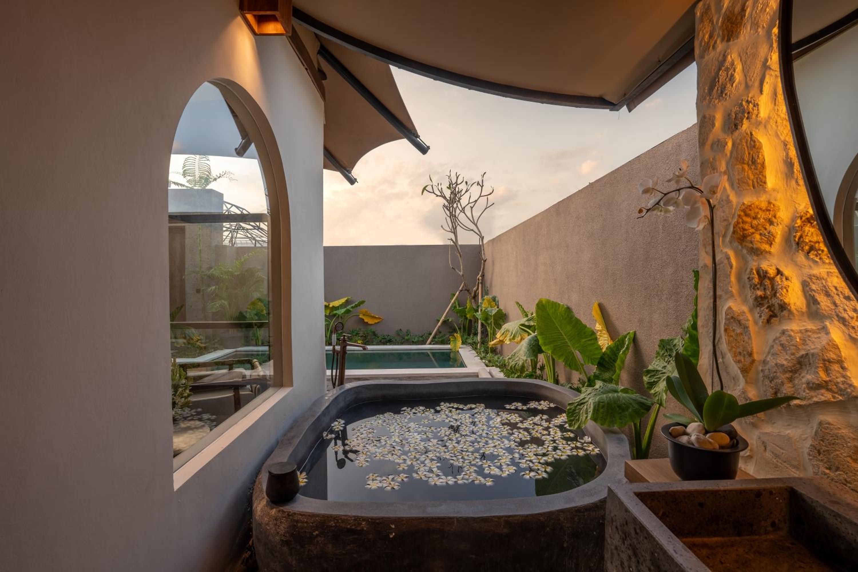 One-Bedroom Private Pool Tent, featuring a Daily Complimentary Mini-bar and Afternoon Tea - Photo 32
