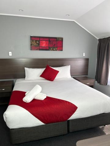 Executive Suite - Photo 1