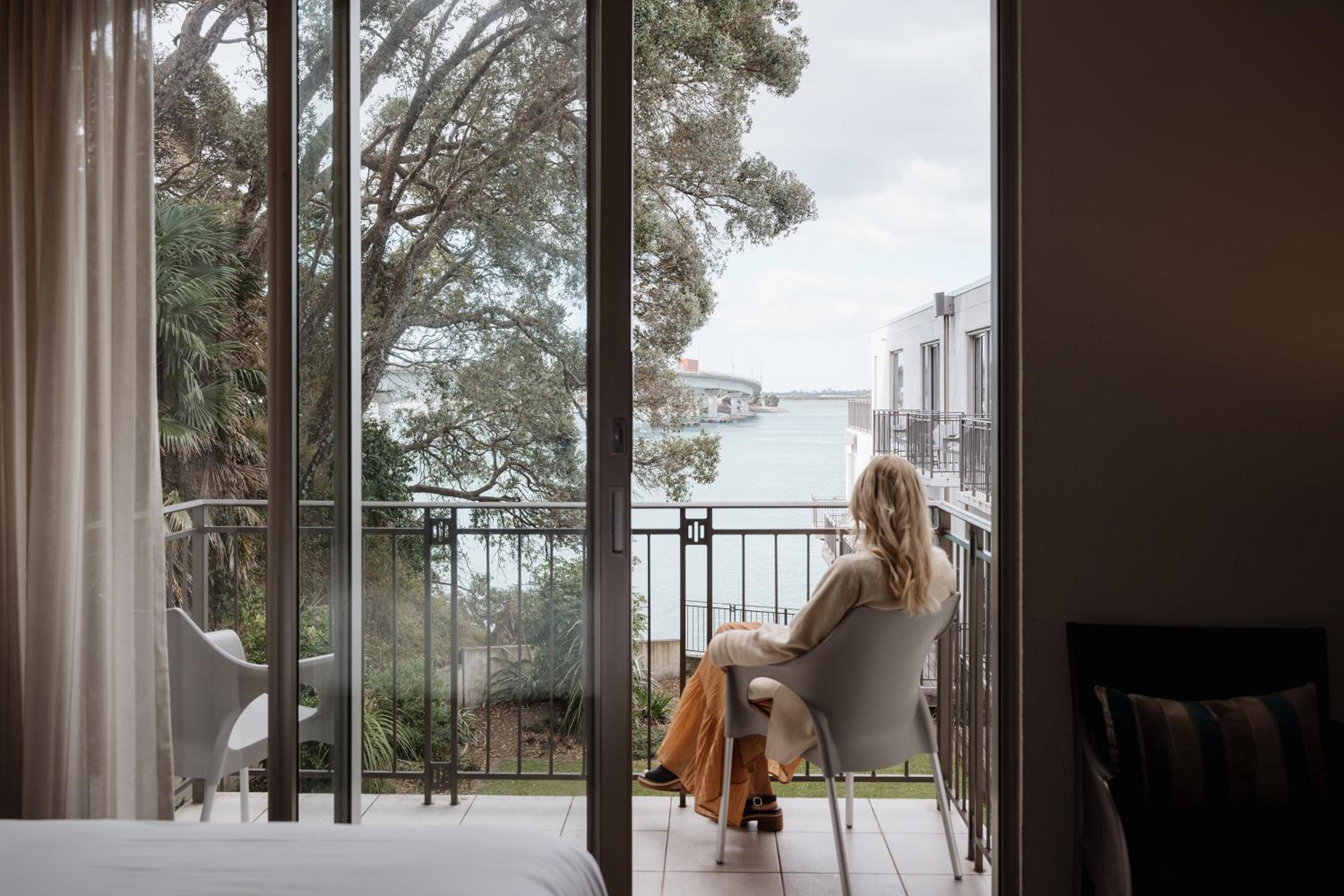 Urban Balcony Premium - Photo 2