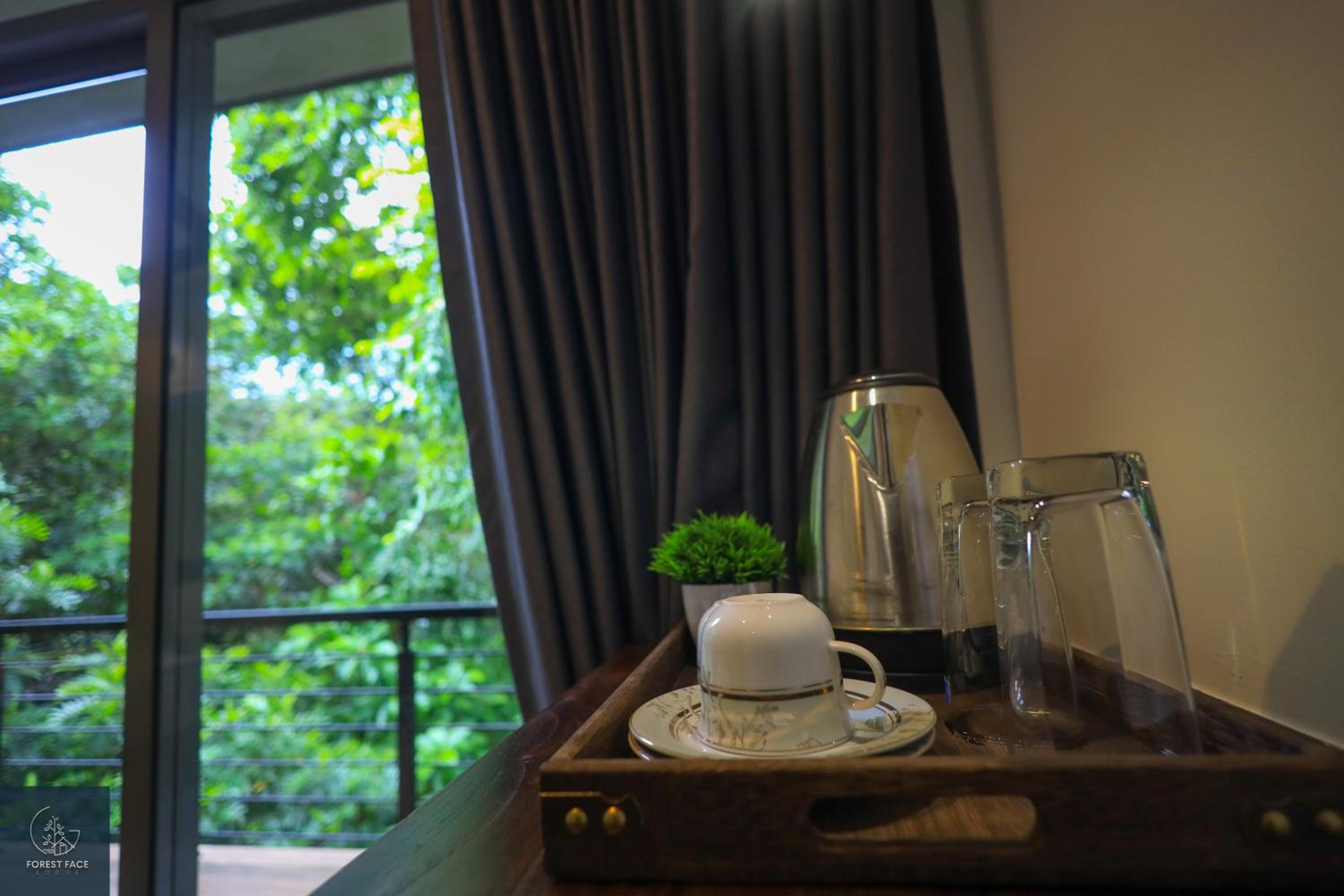 Queen Room with Garden View photo 3