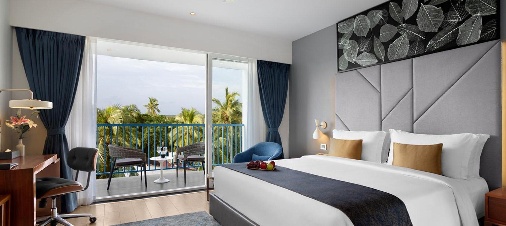 Premium Room with Balcony  - Photo 2