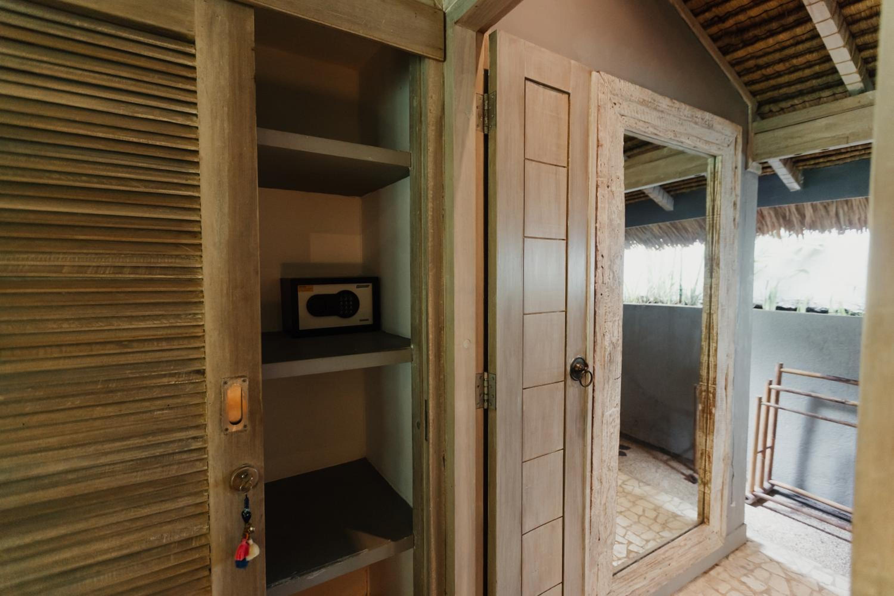 Family Bungalow - Photo 3