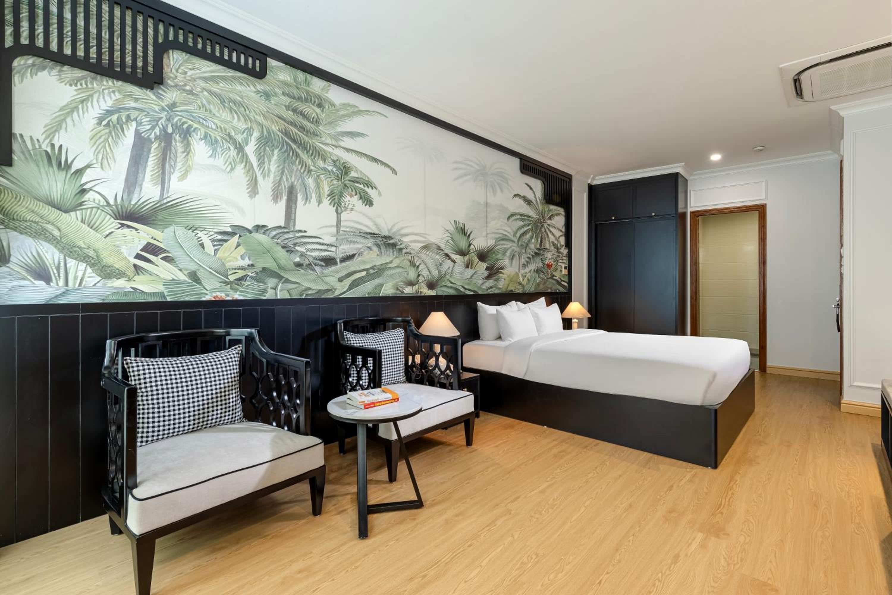 Suite with City View photo 2