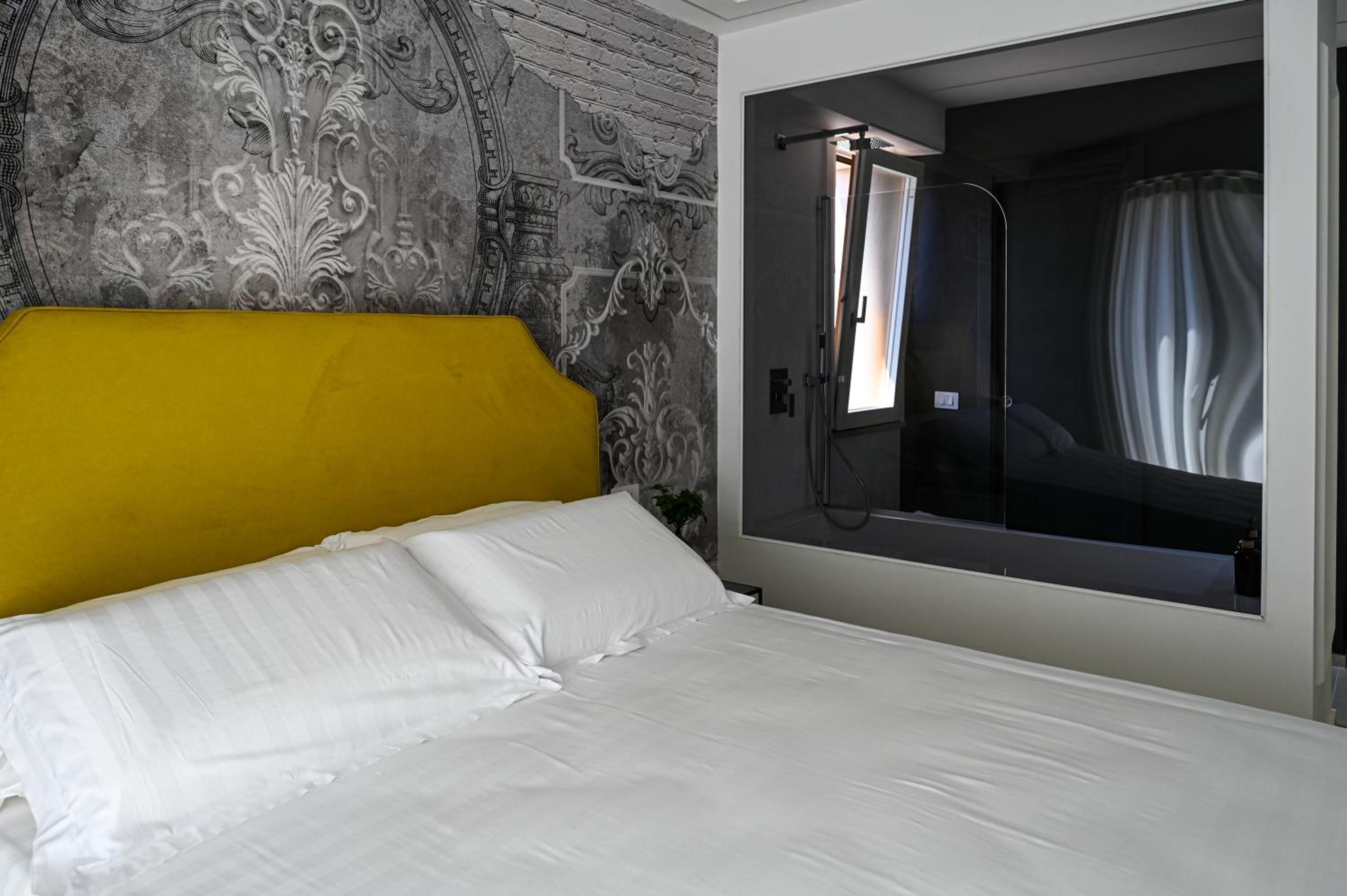 Deluxe Double Room with Bath
