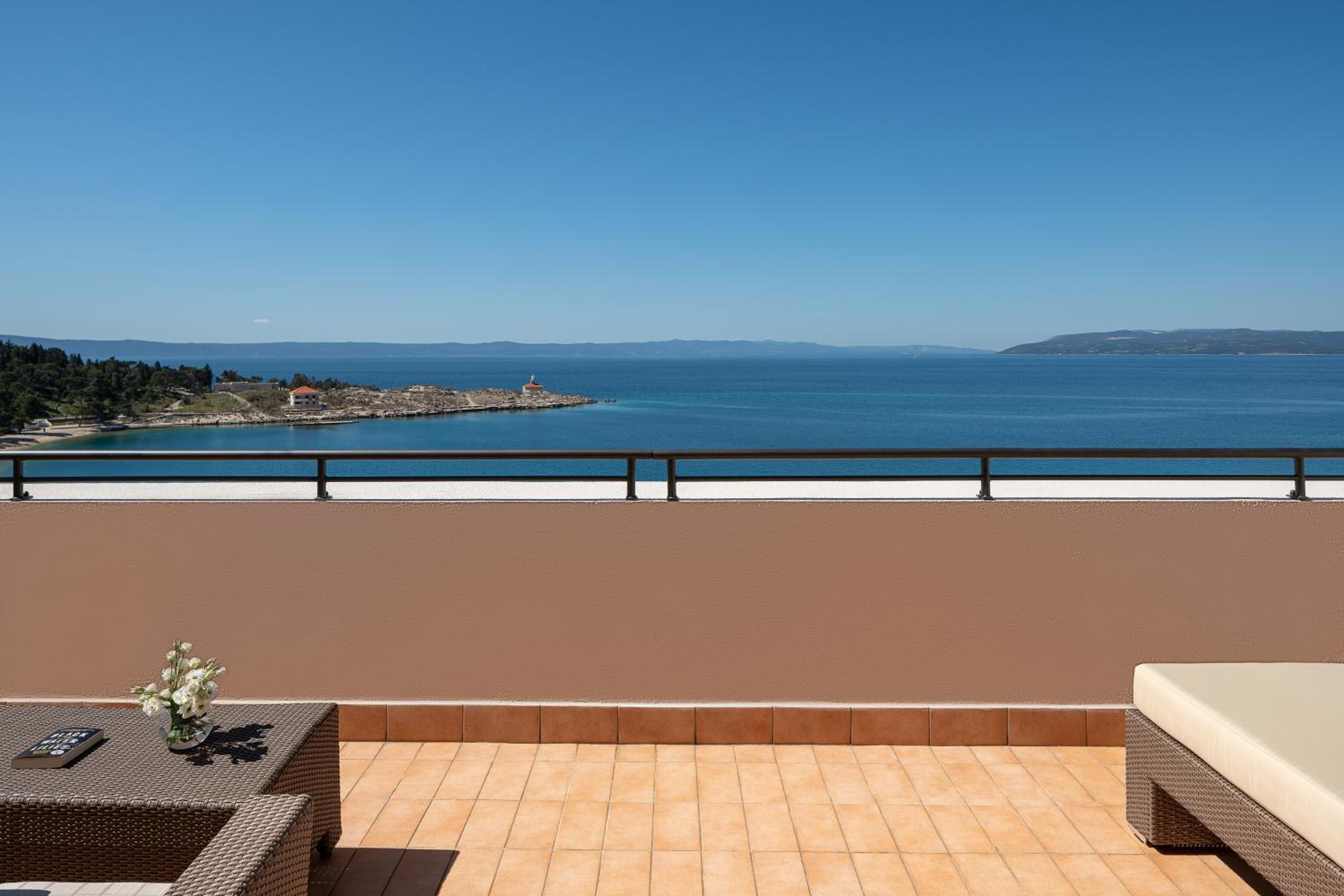 New Year Offer - Superior Room With Terrace And Sea View