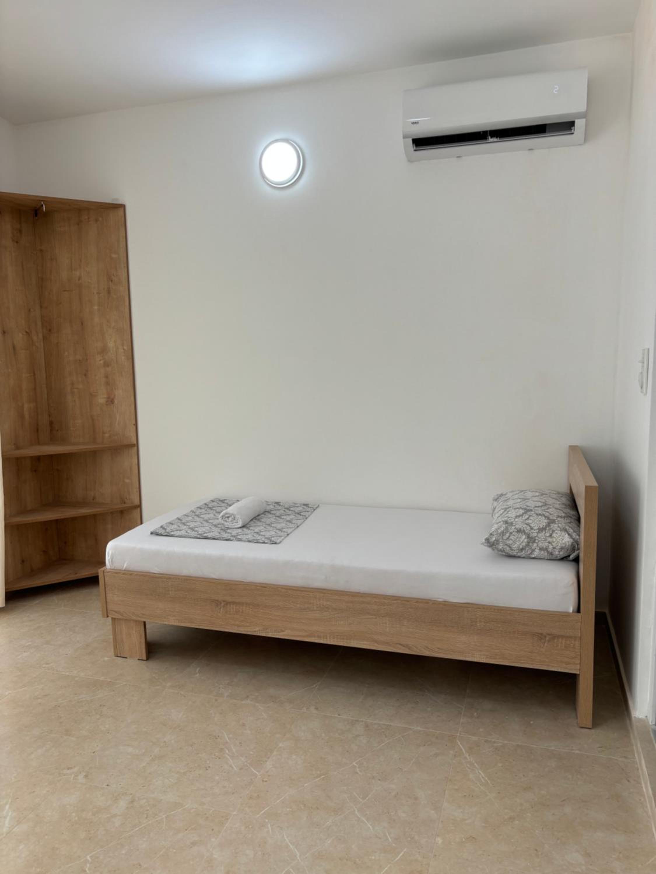 One-Bedroom Apartment photo 3