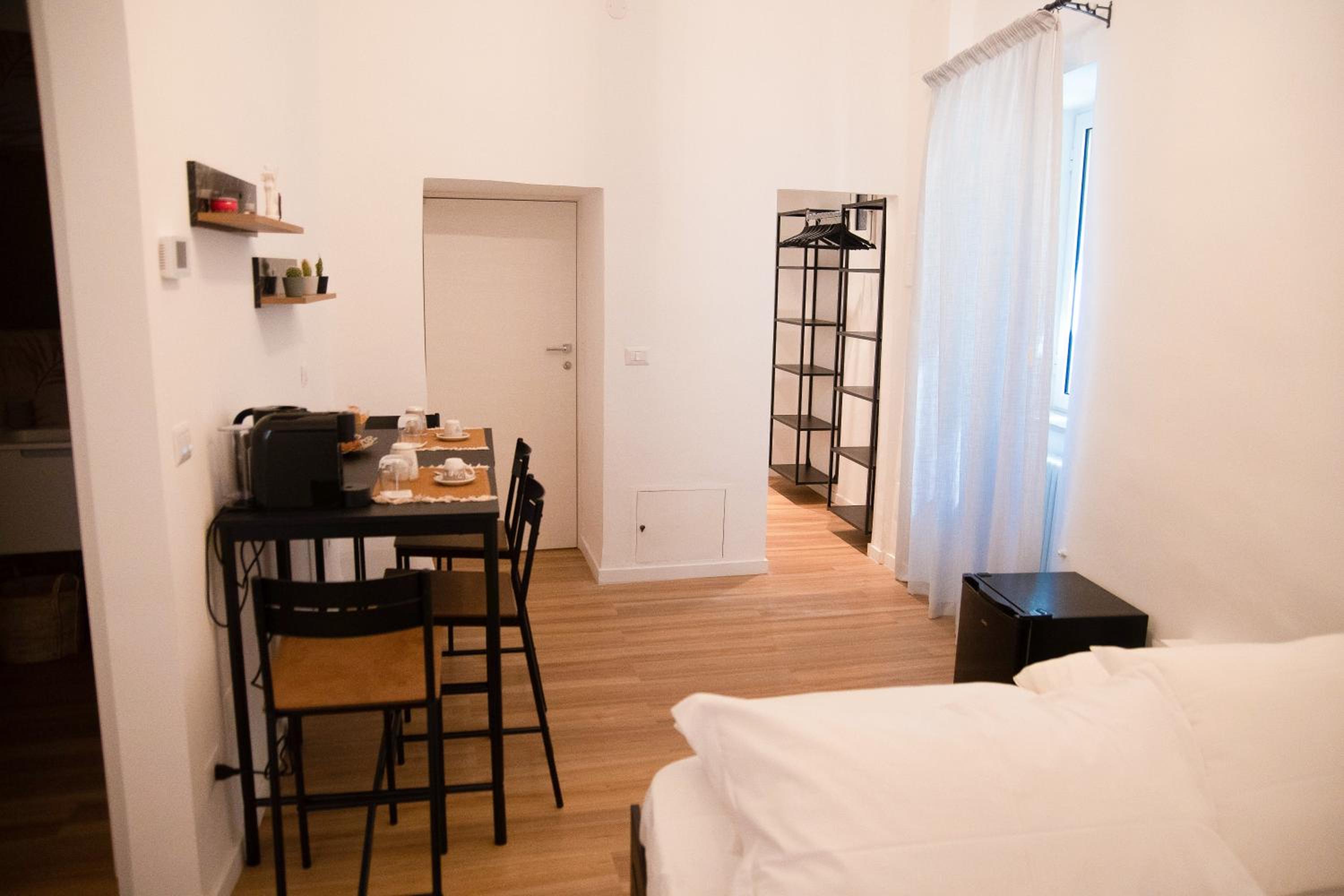 Quadruple Room with Private Bathroom photo 3