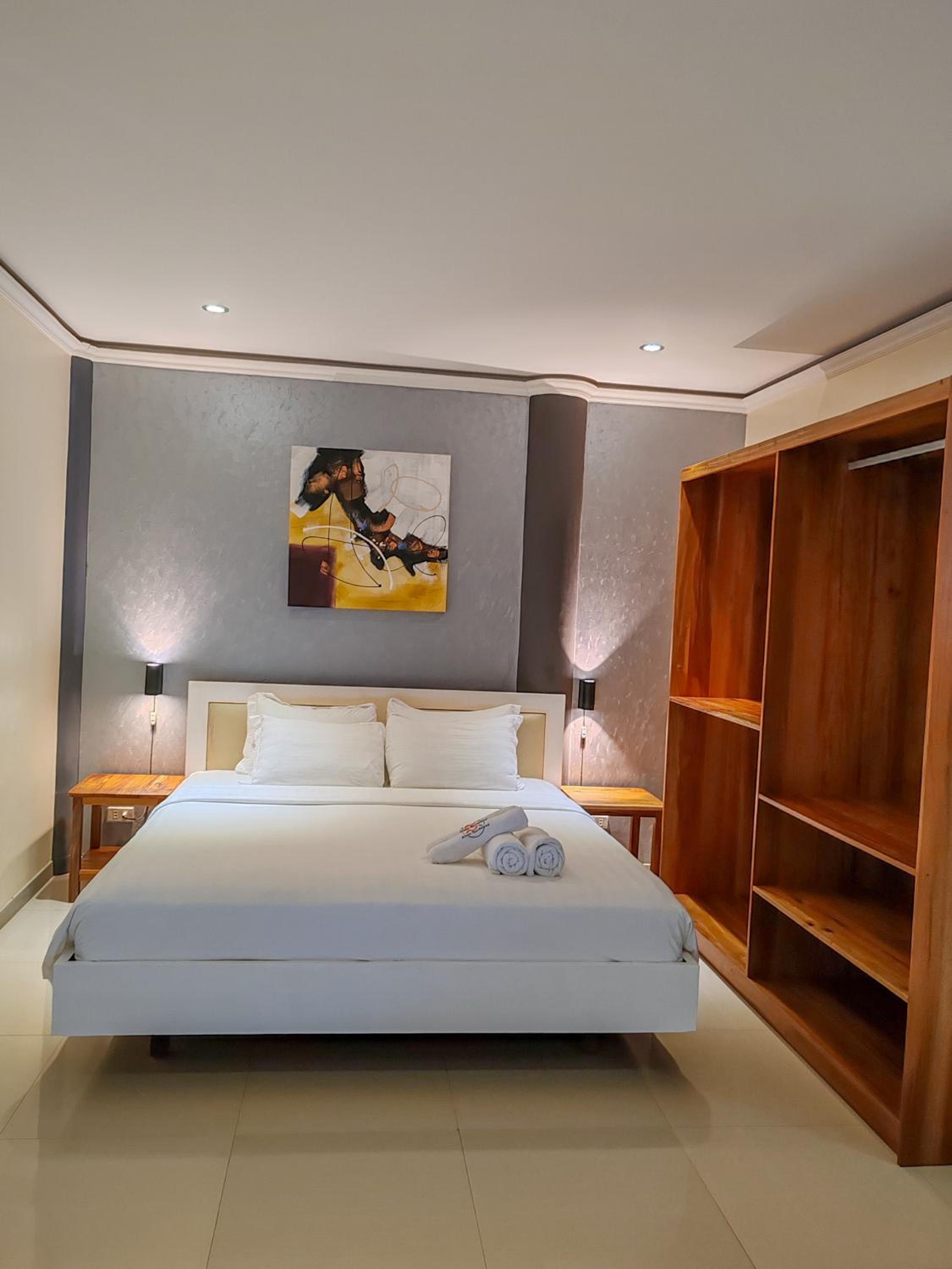 Deluxe King Room