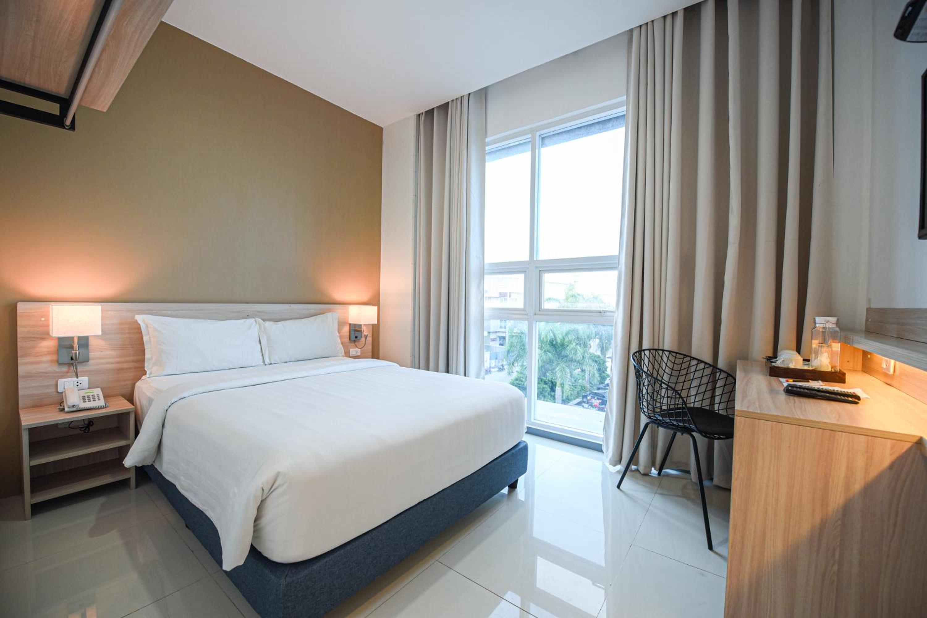 Standard Double Room - Photo 2