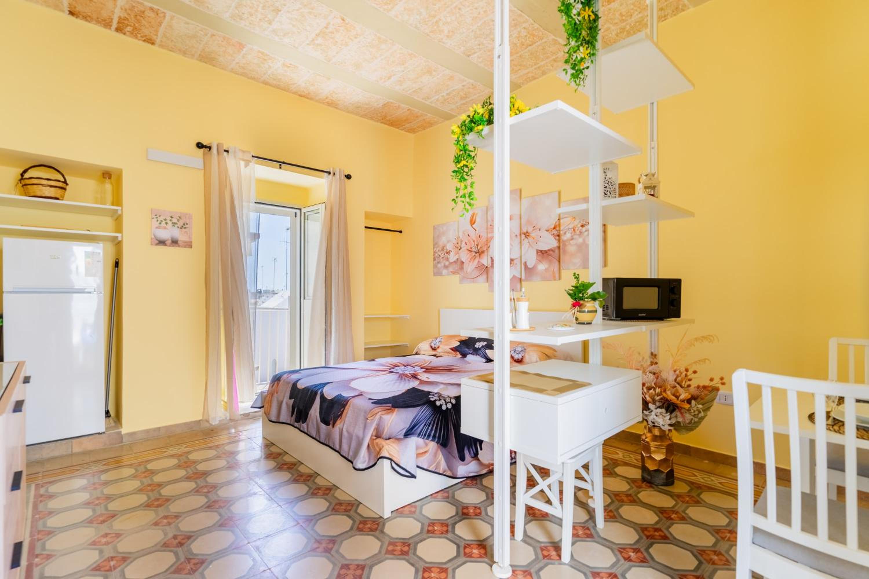 Superior One-Bedroom Apartment with Balcony
