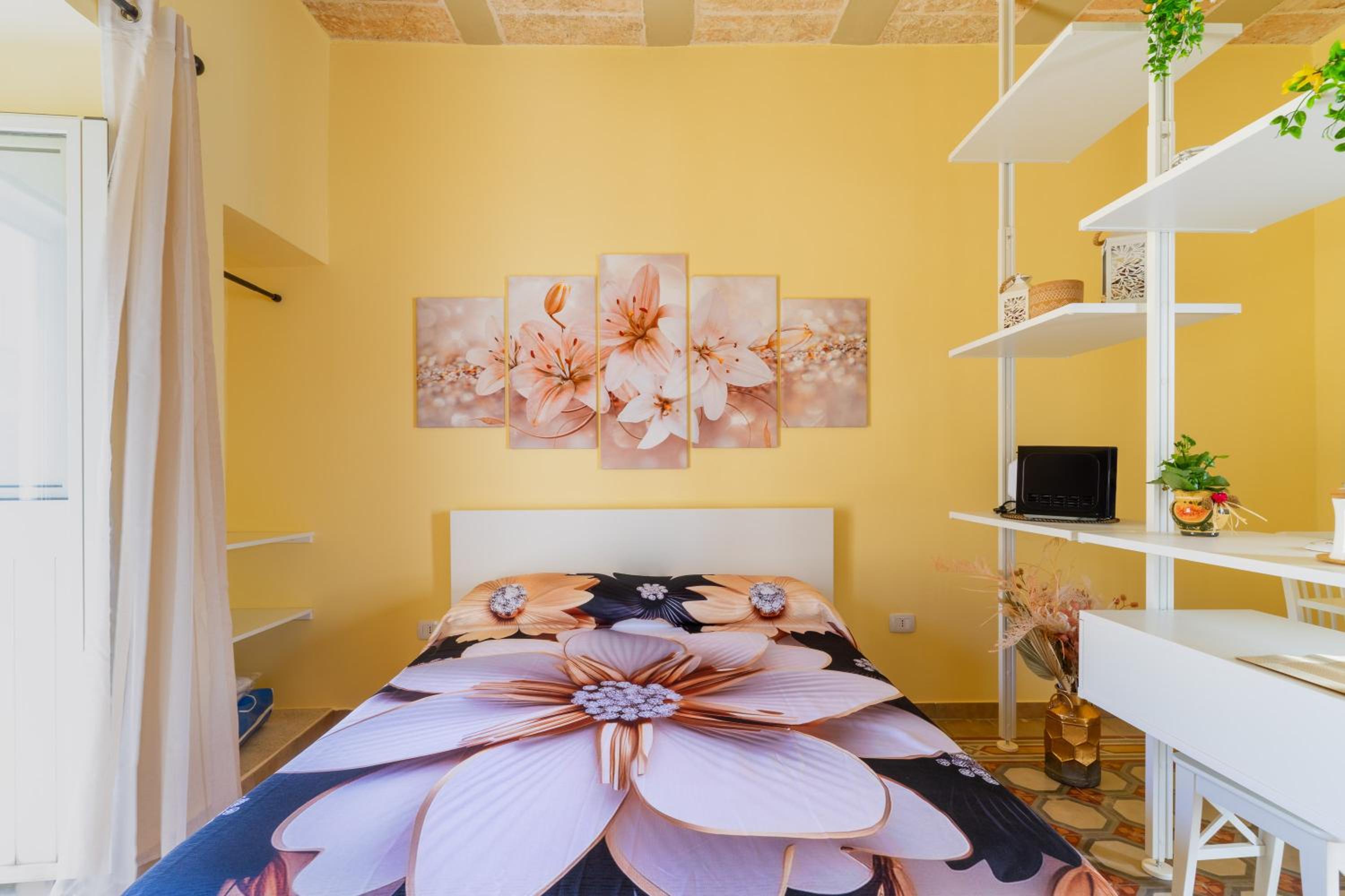 Superior One-Bedroom Apartment with Balcony photo 3
