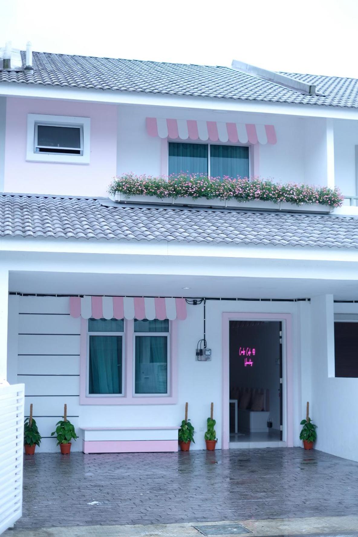 Four-Bedroom House photo 1