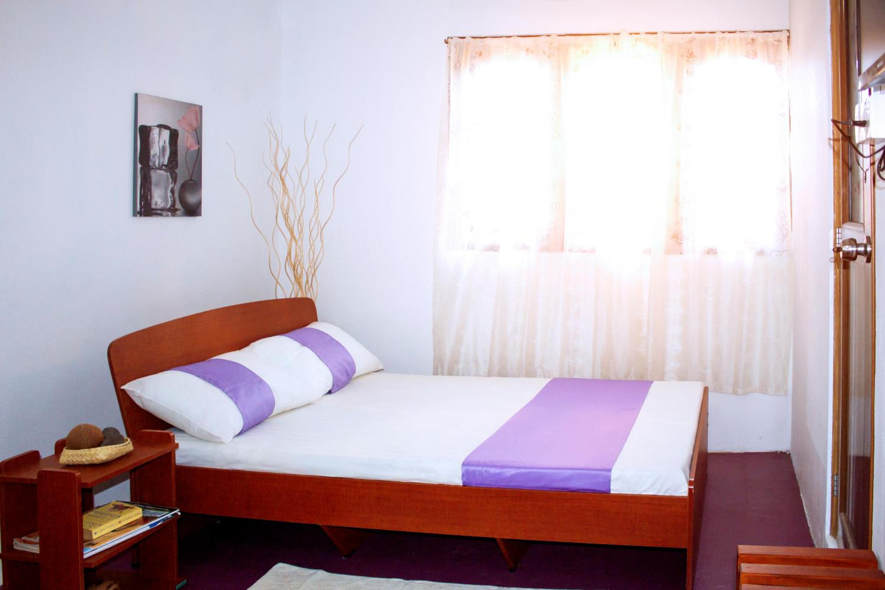 Budget Double Room photo 3
